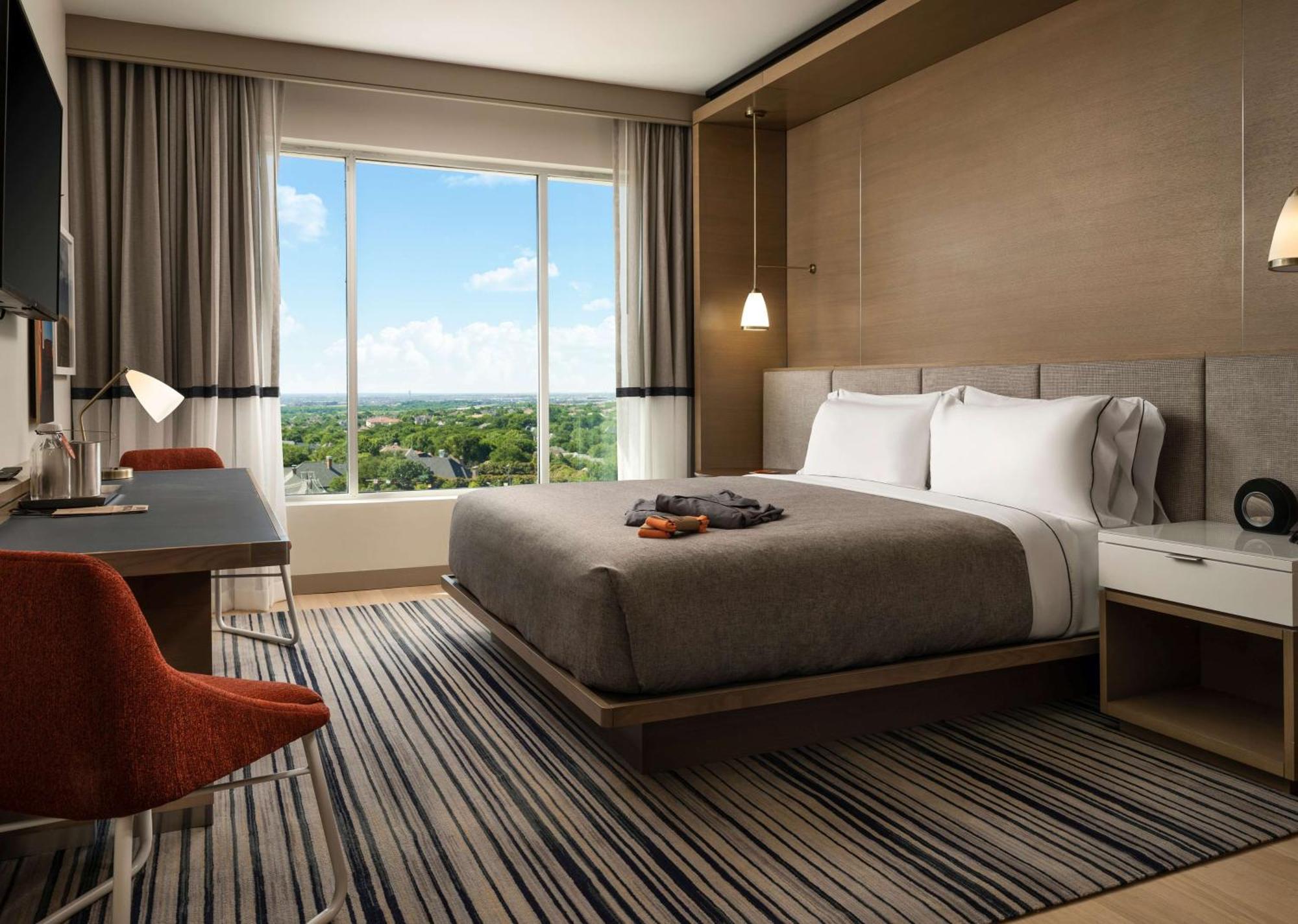Premium King Room