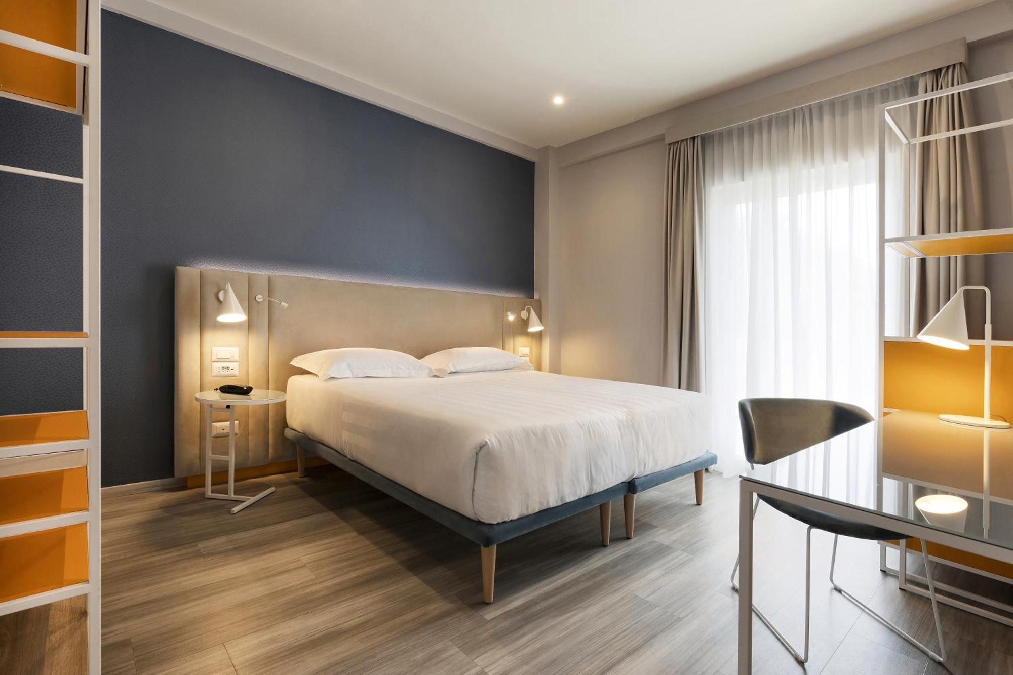 Standard Double or Twin Room Balcony
