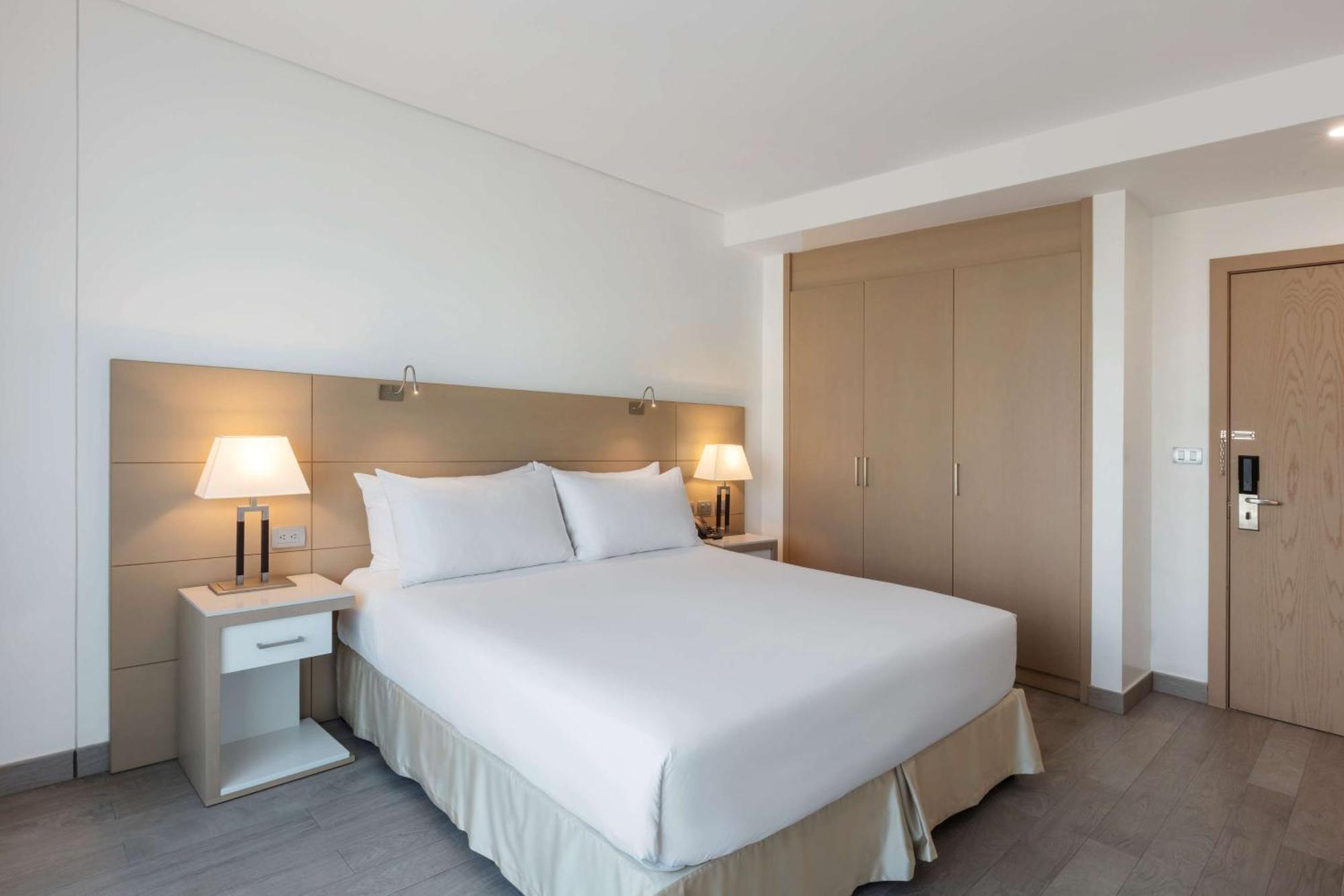 Queen Room City View