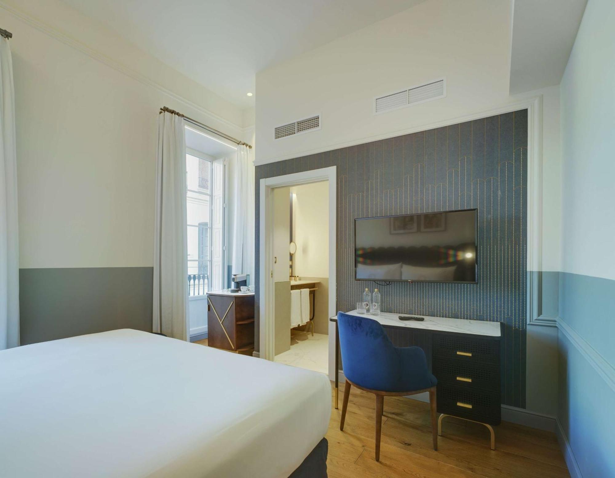 Carmen Room
