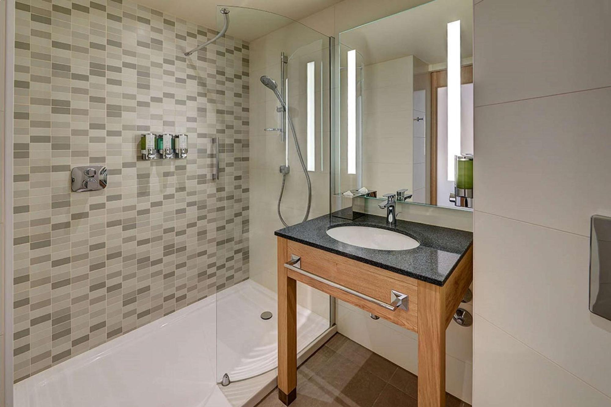 Queen Room City View