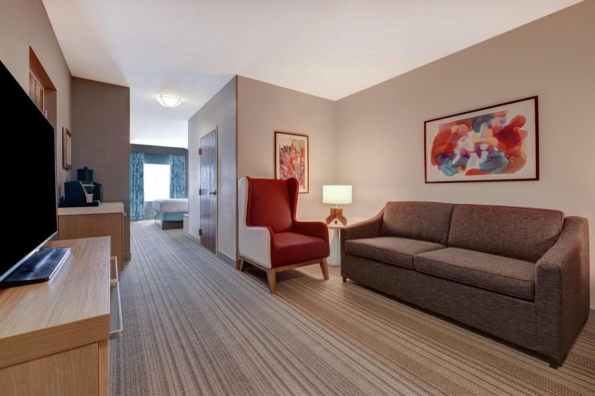 One-Bedroom King Suite