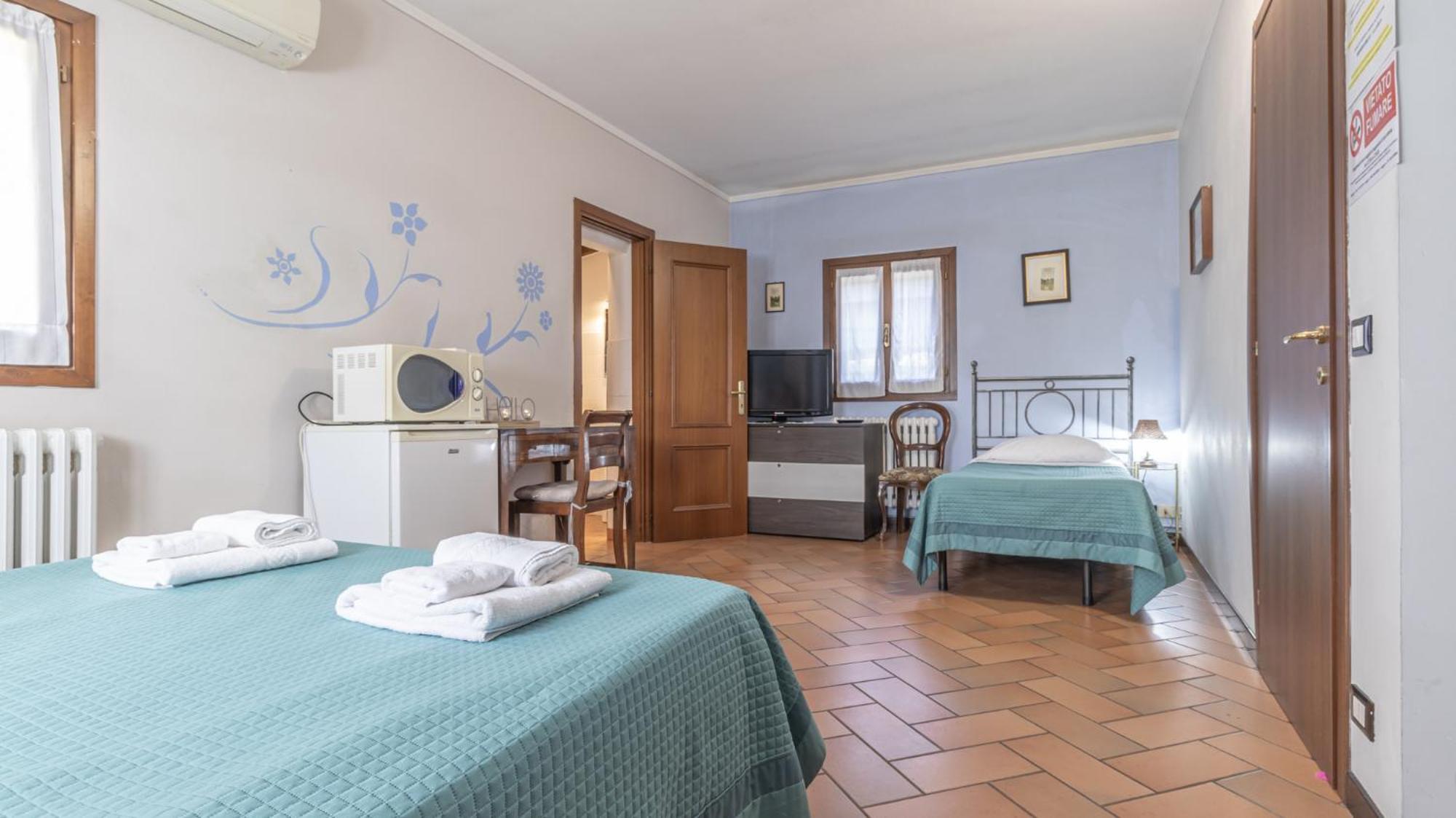 Triple Room