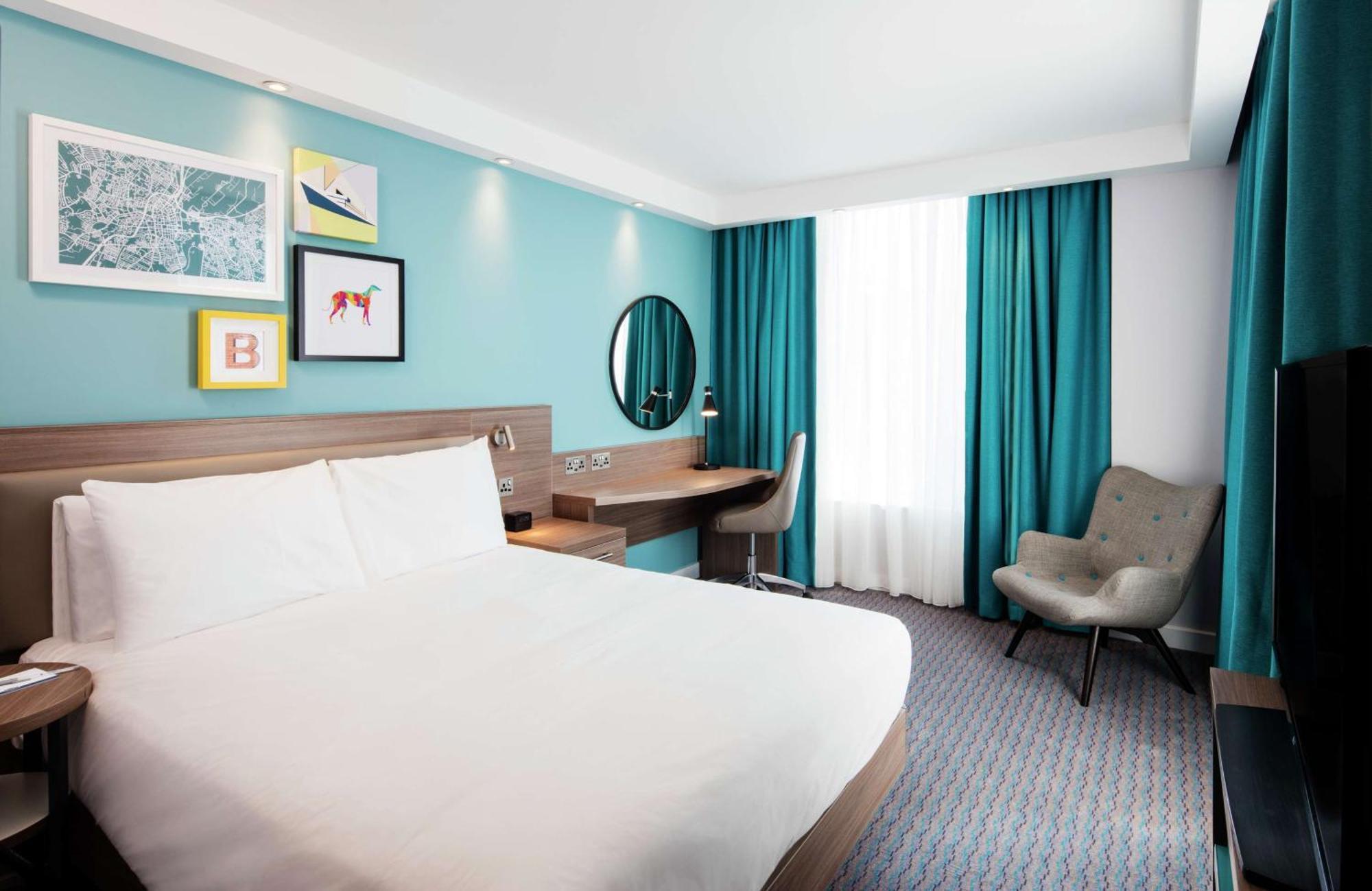 Queen Room
