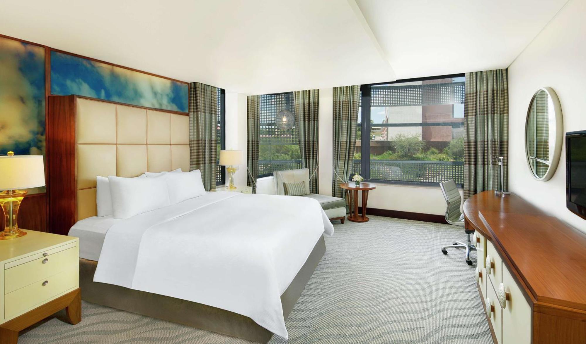 Deluxe King Room