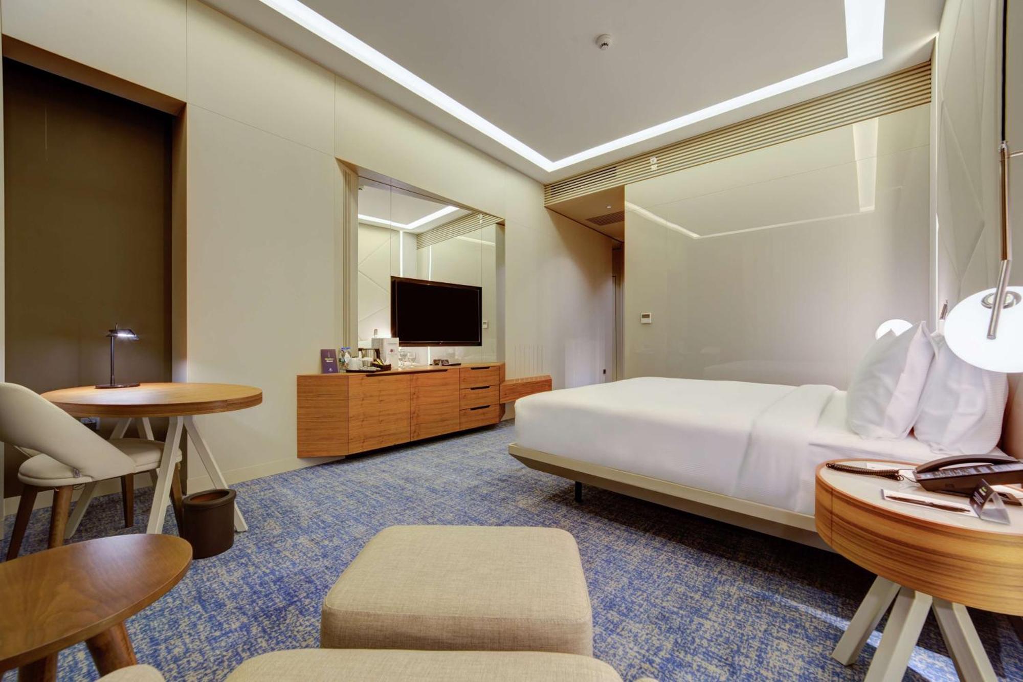King Guest Room
