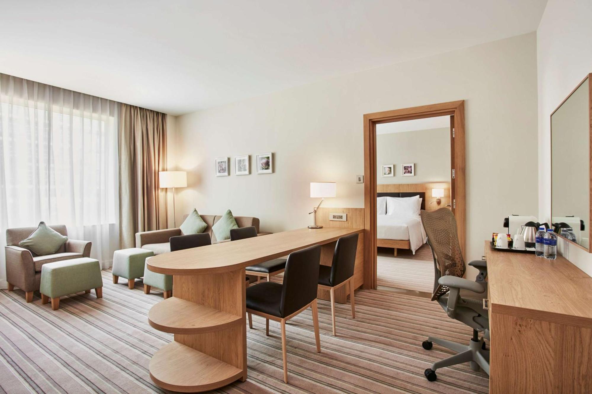 One-Bedroom King Suite