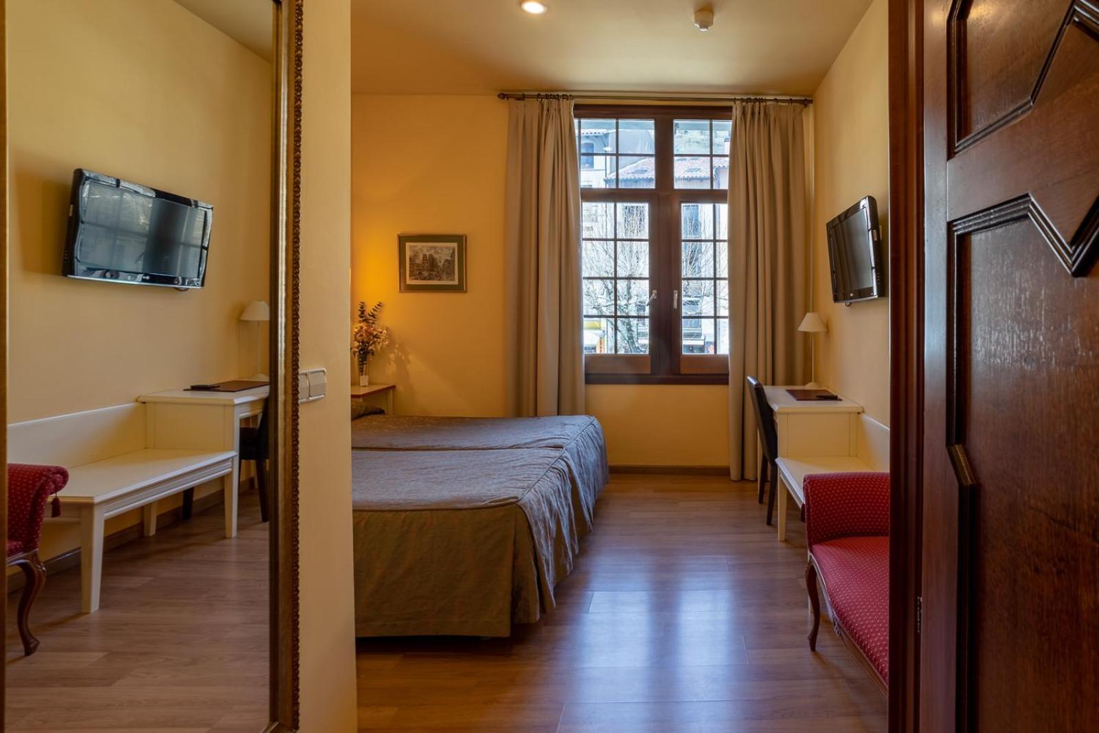 Double Standard Room