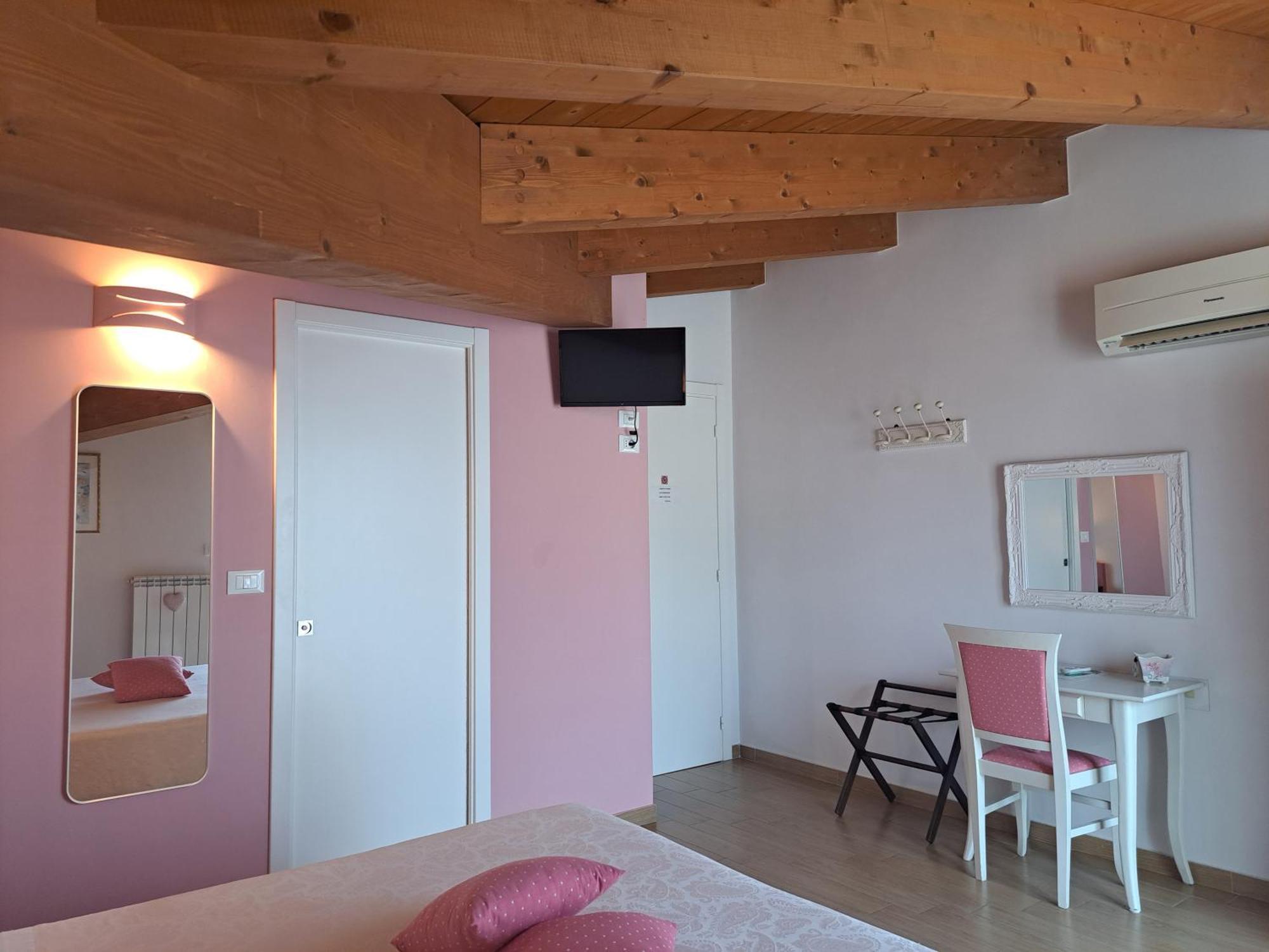 Deluxe Double or Twin Room Balcony