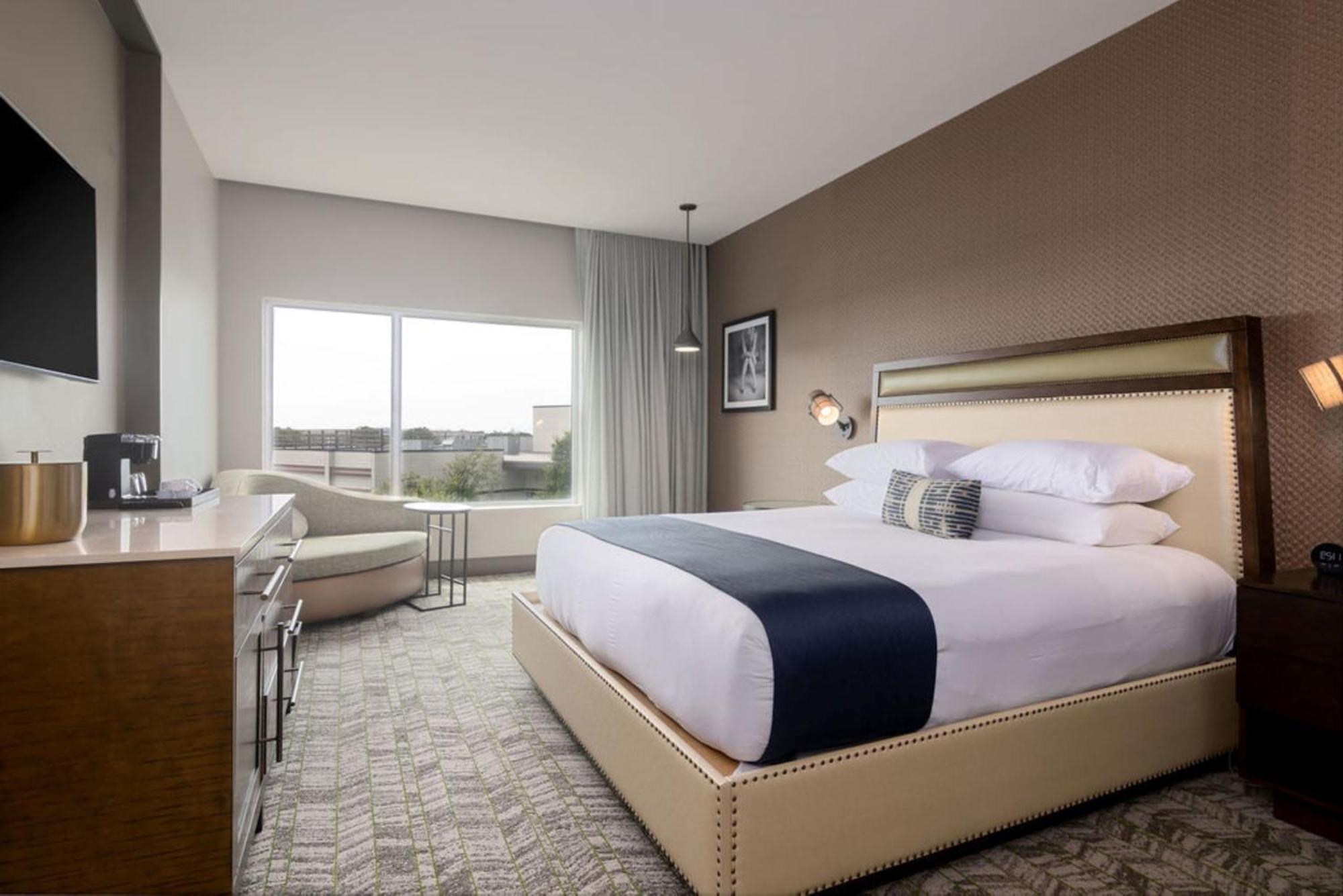 Deluxe King Room,1643191739:JPEG