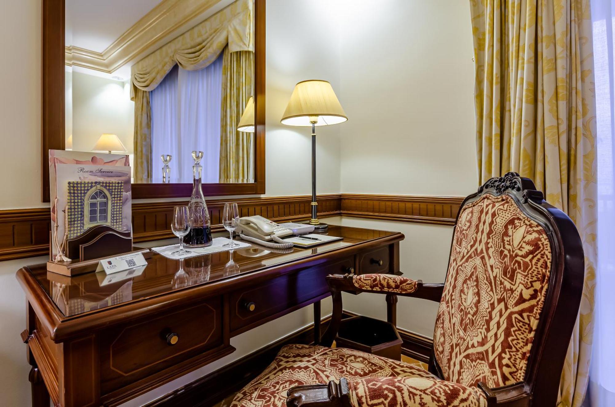 River Junior Suite