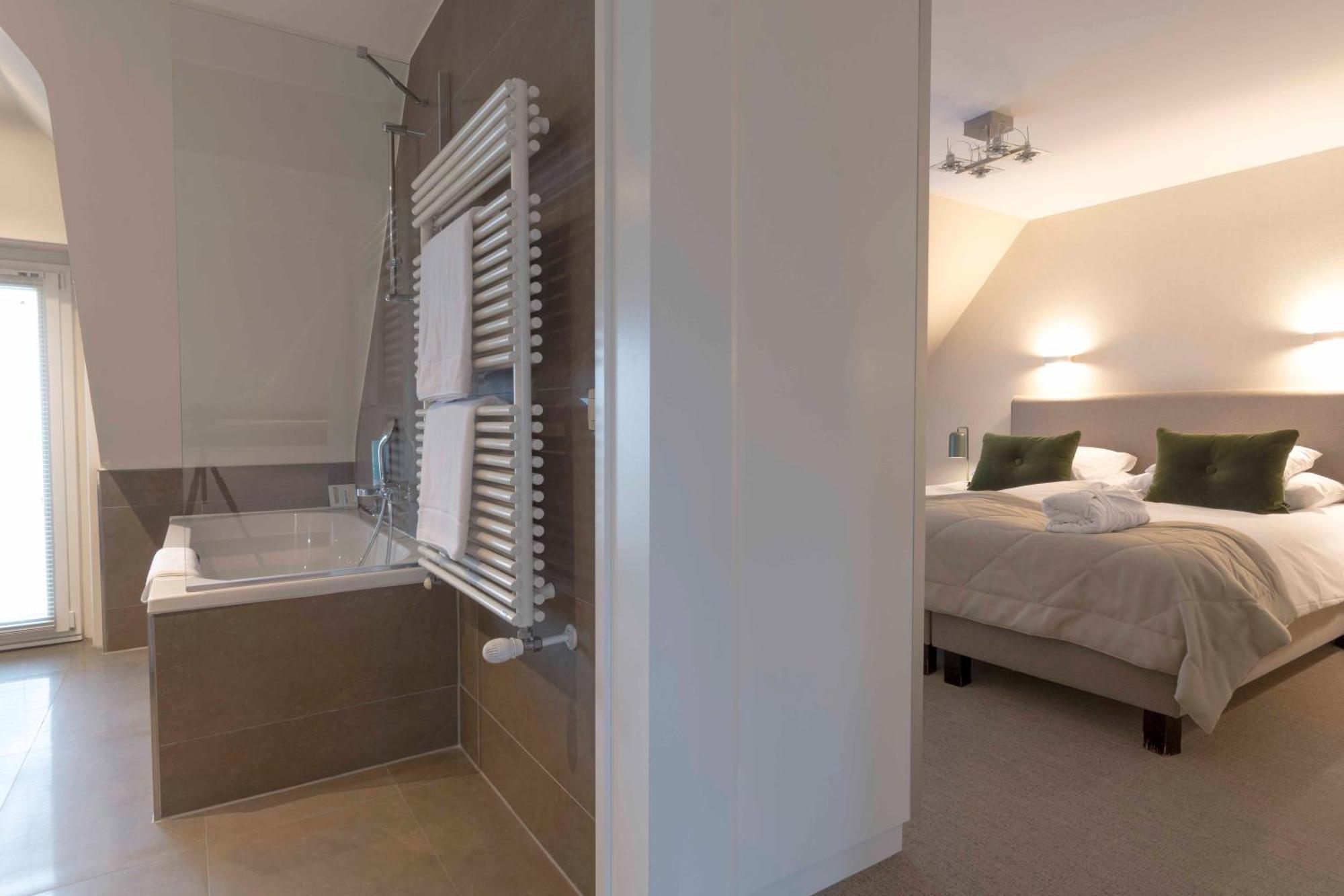 Comfort Room Balcony