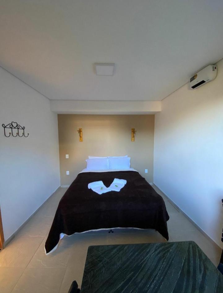 Queen Room Garden View
