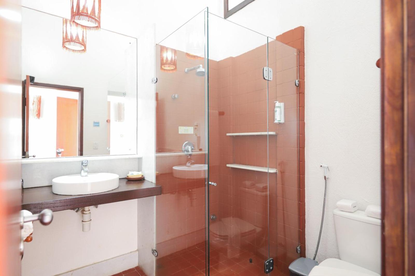 Standard Suite,1651171165:JPEG