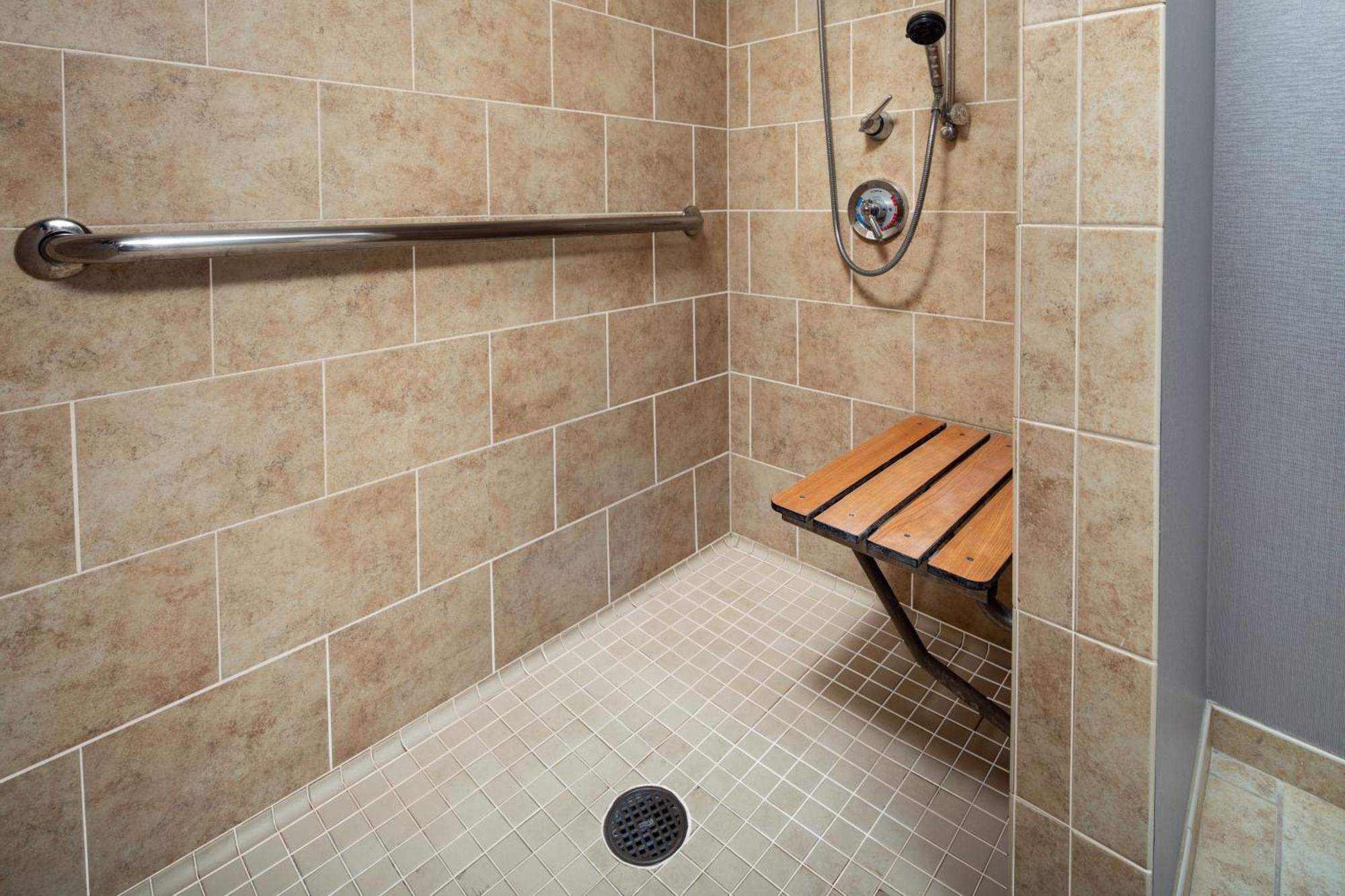 Queen Suite Disability Access
