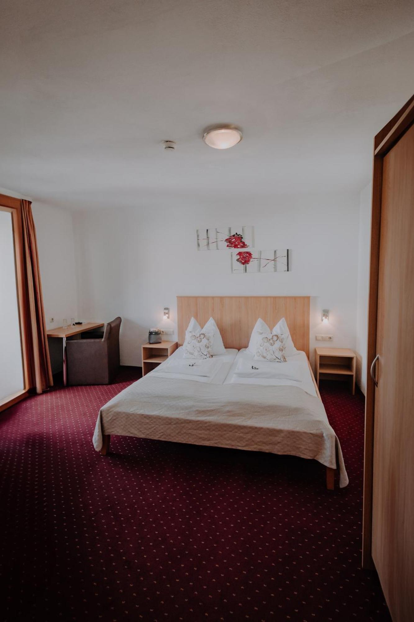 Twin Room Terrace