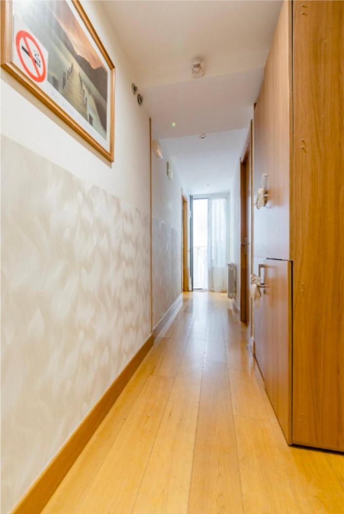 Triple Room Private Bathroom