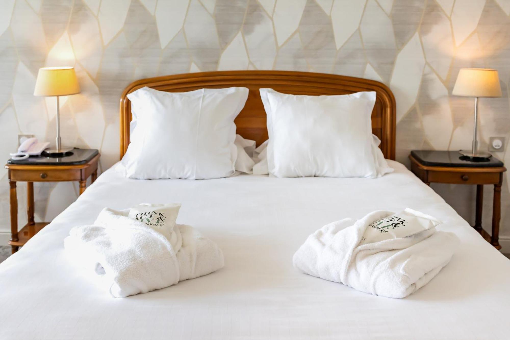Classic Double or Twin Room Garden View