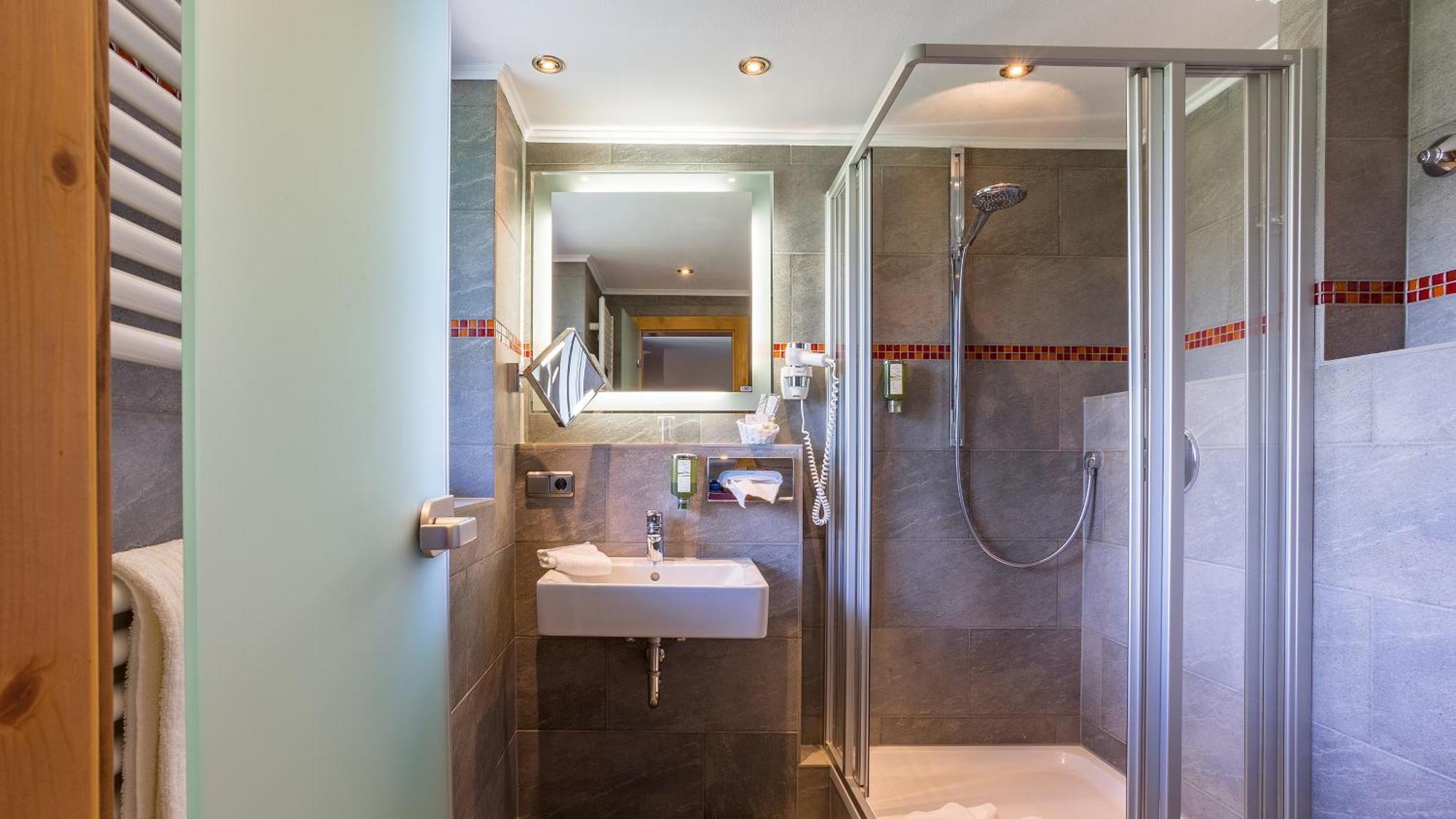Single Room,1553905684:JPEG