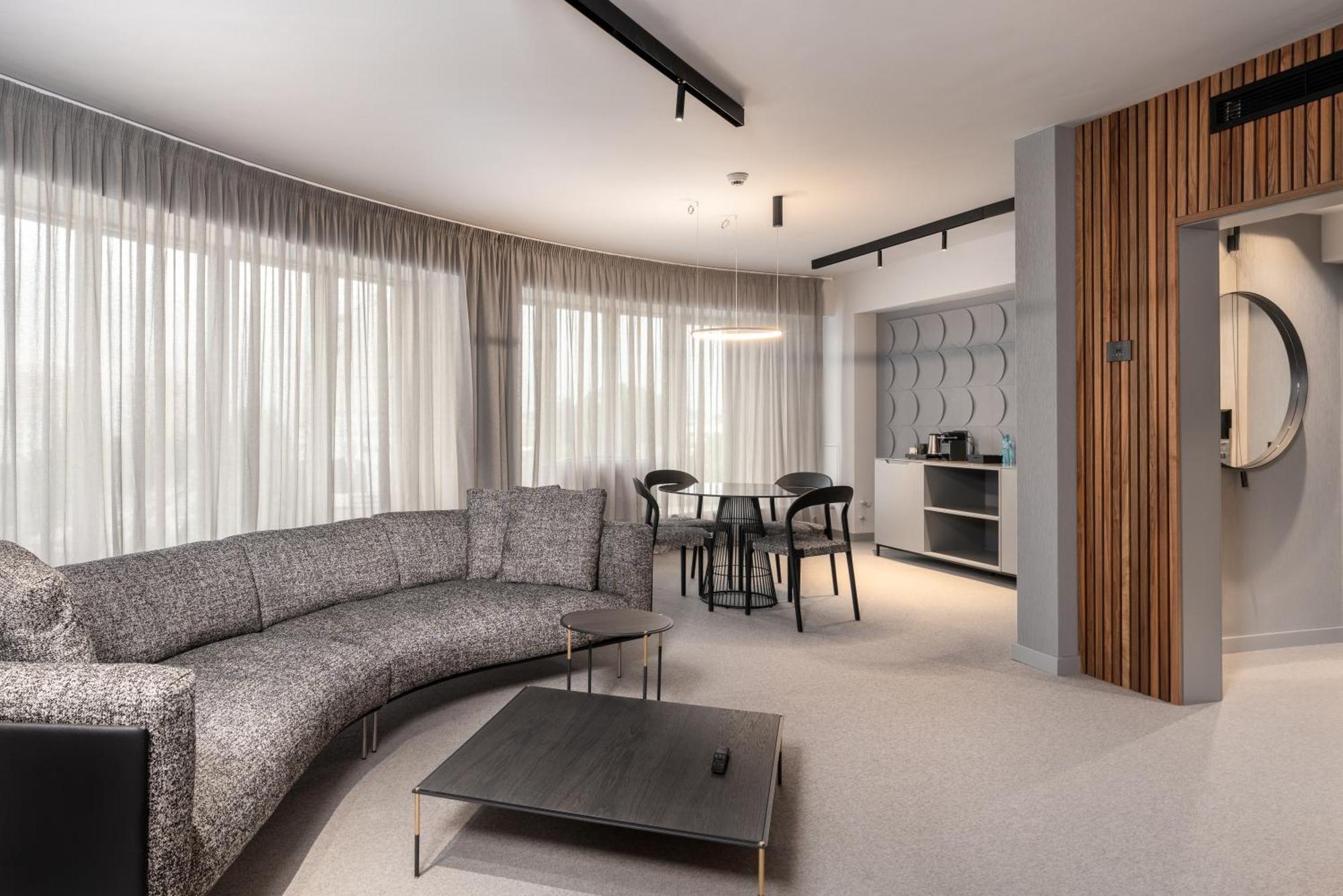 Large Suite