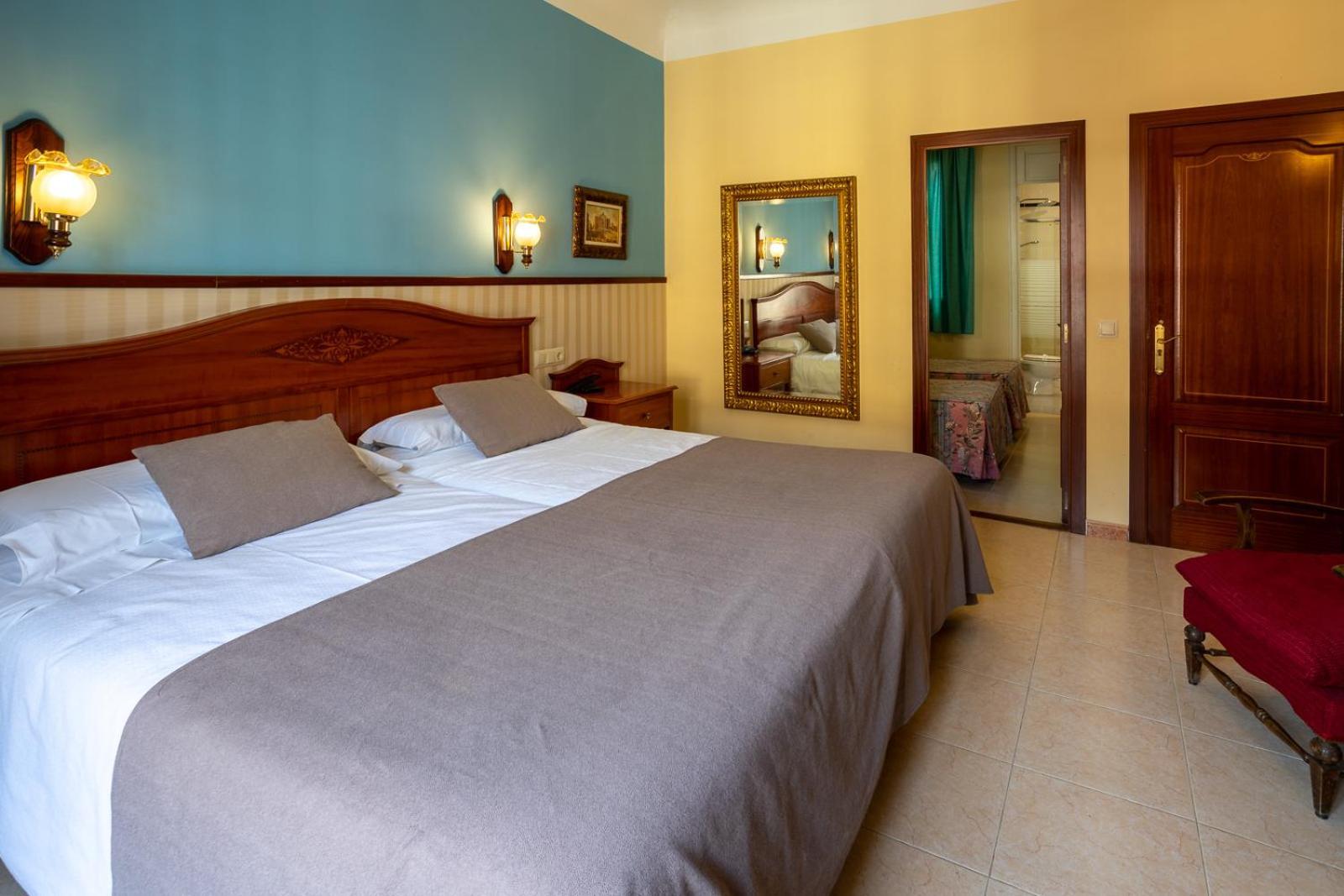 Quadruple Room,1553982628:JPEG