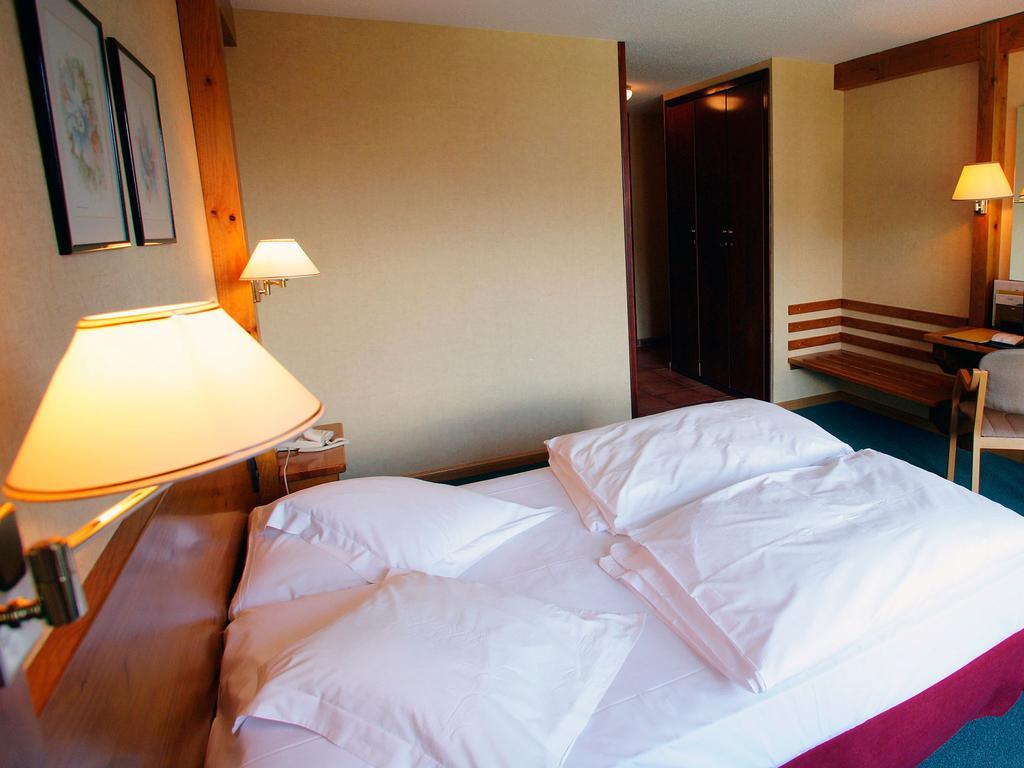 Twin Room Extra Bed