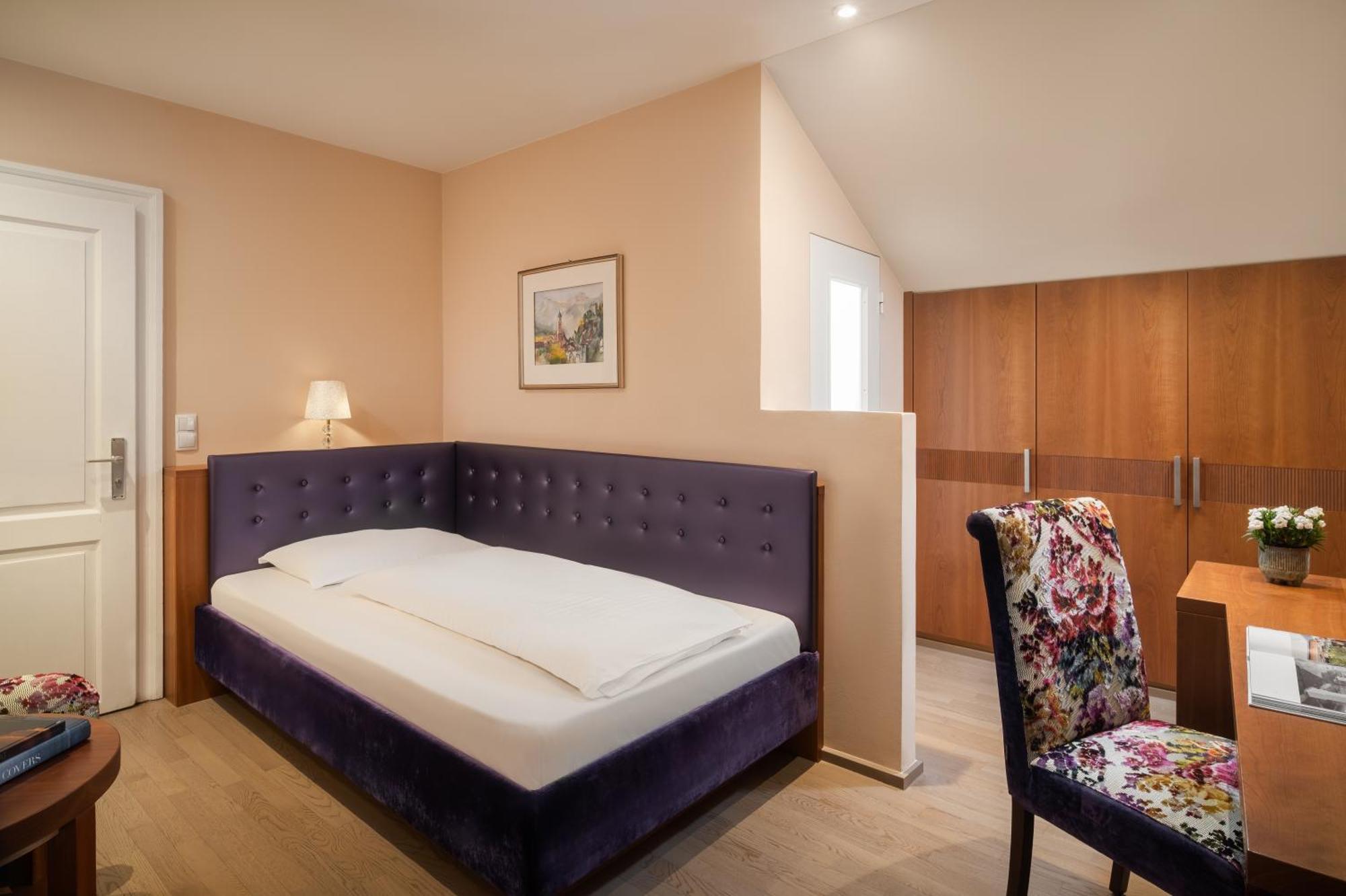 Single Room Balcony Annex