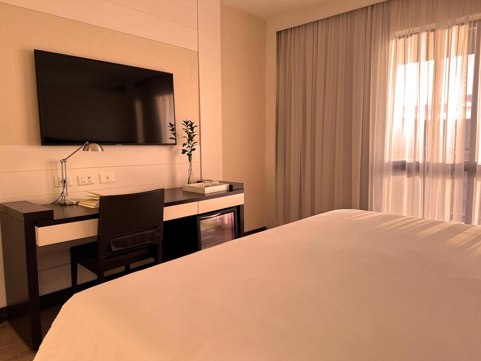 Deluxe Double Room,1554265882:JPEG