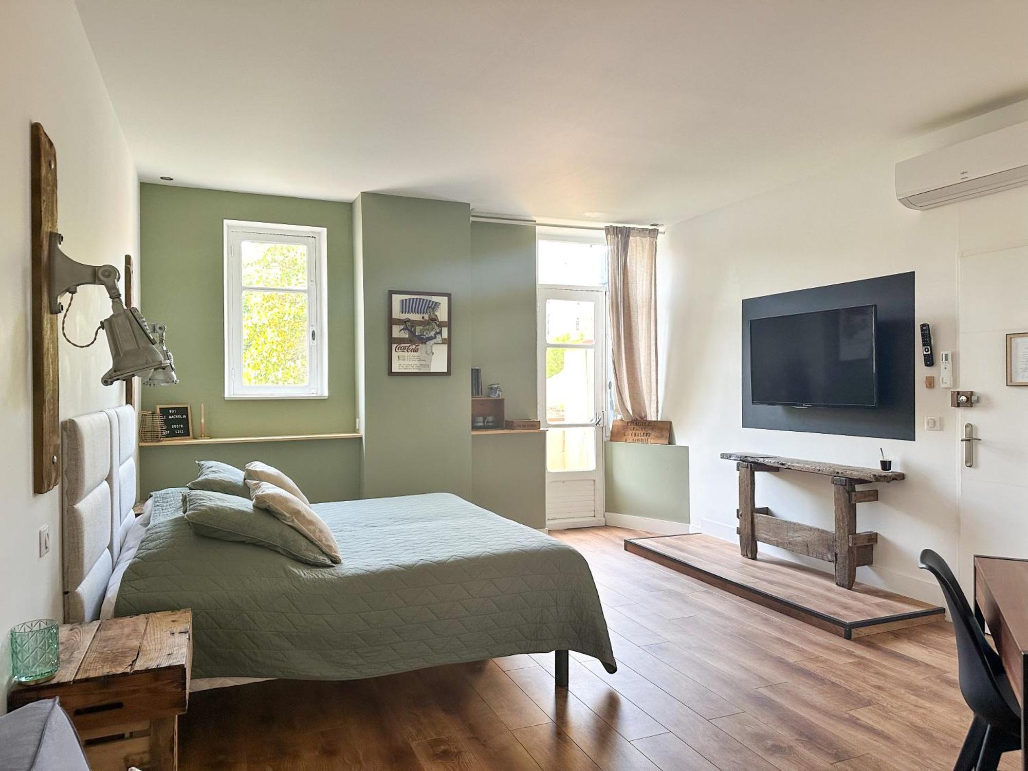 King Room with Balcony,1554277915:JPEG