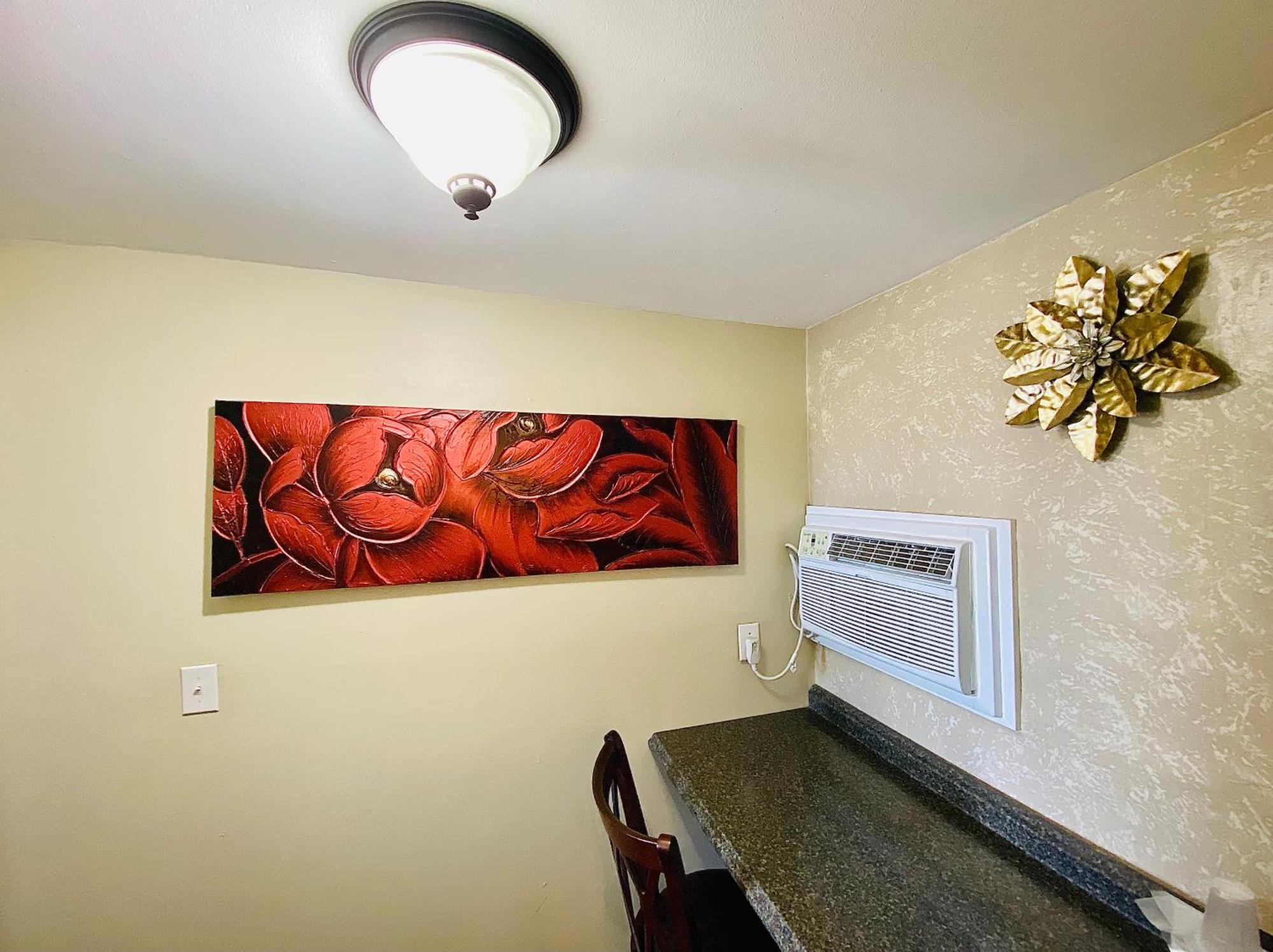 Deluxe Queen Room