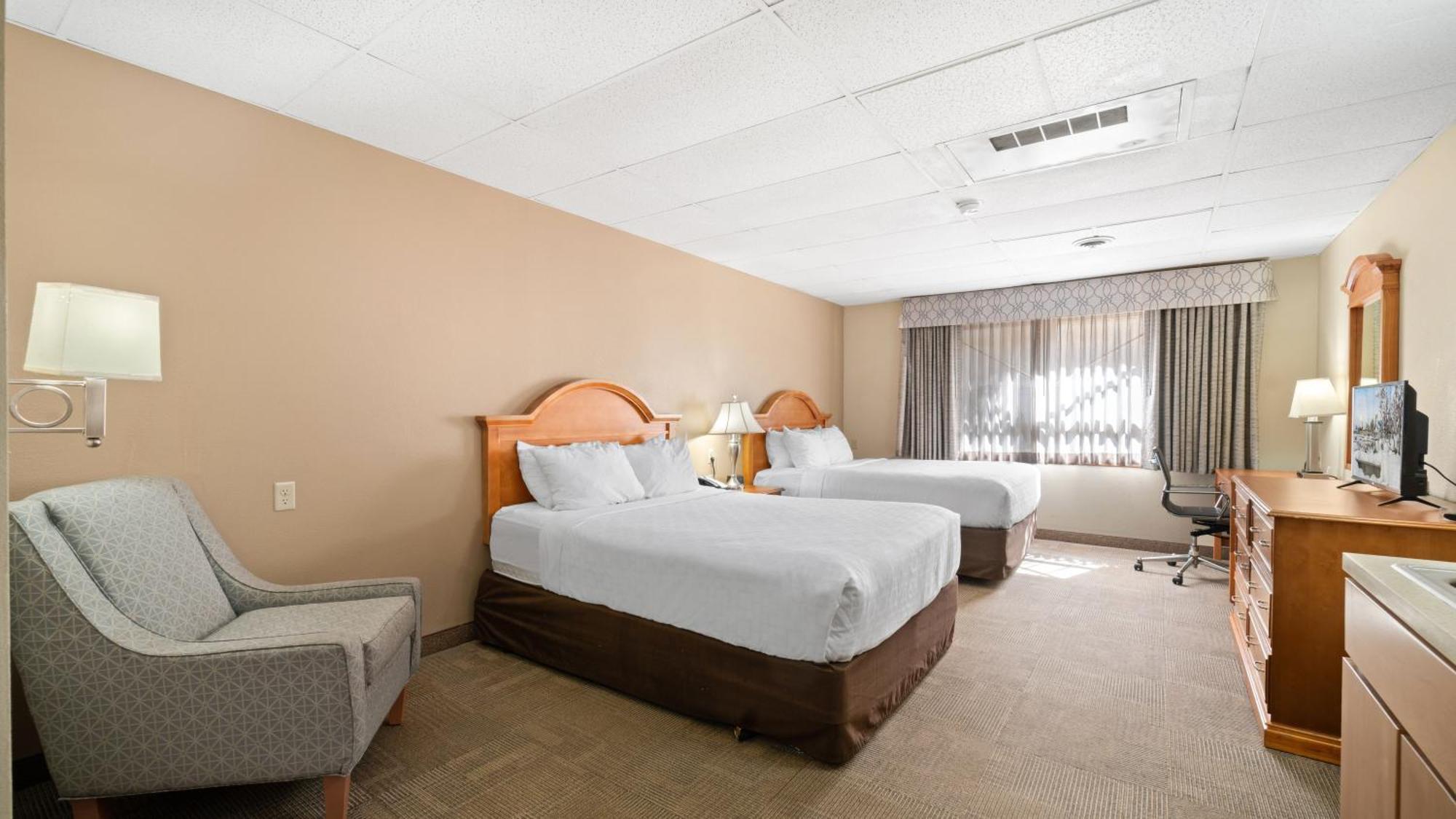 Queen Room Two Queen Beds Non-Smoking