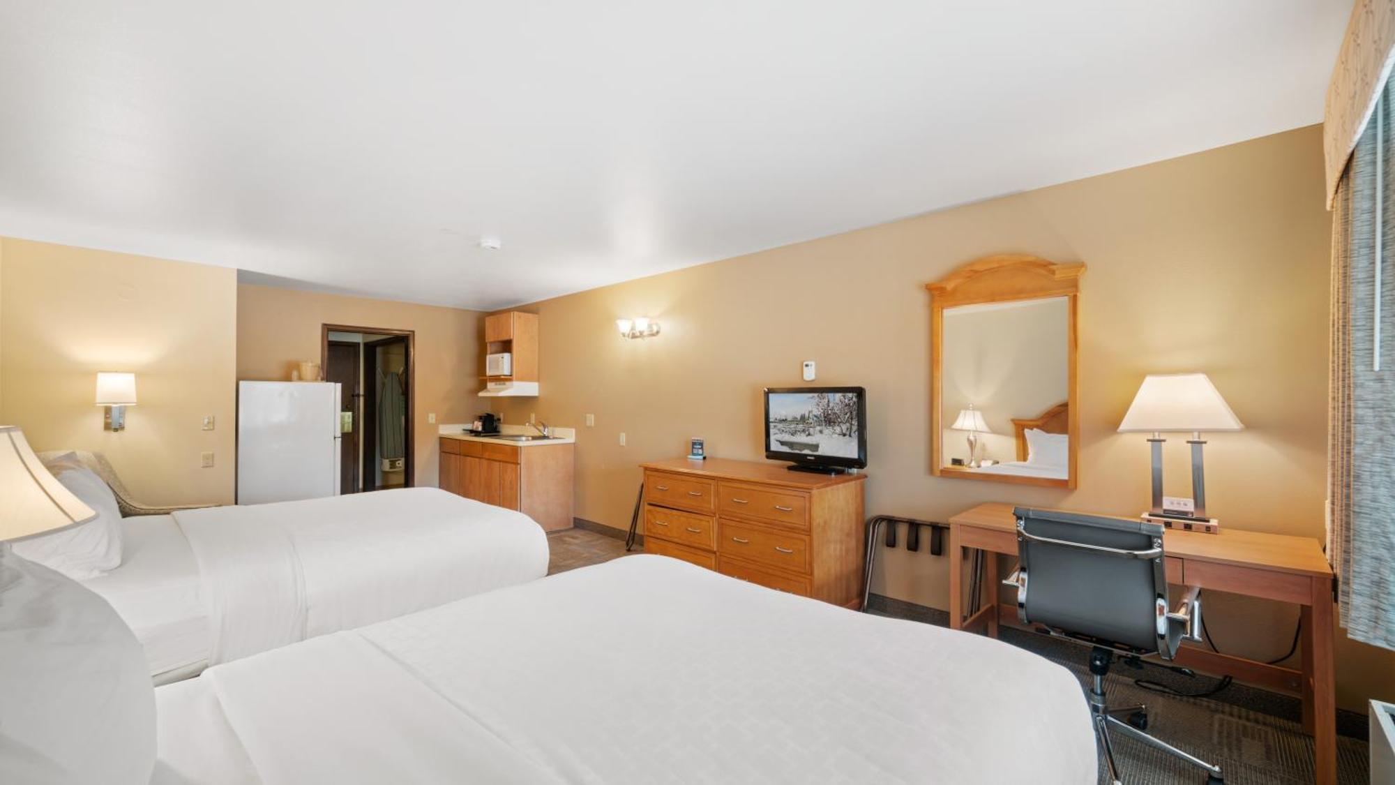 Queen Room Two Queen Beds Non-Smoking