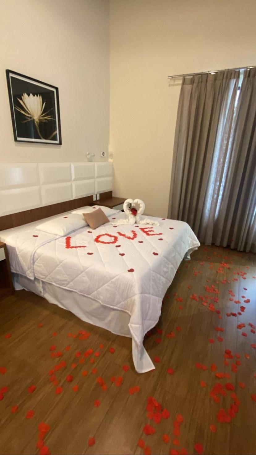 Deluxe Suite Spa Bath