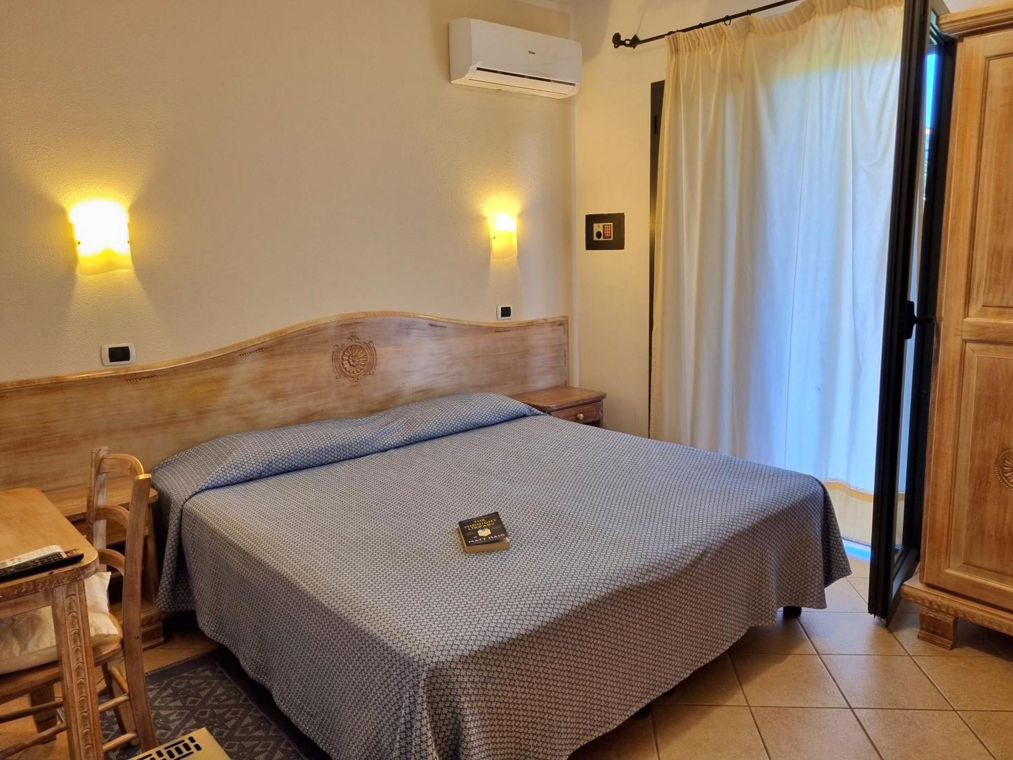 Double Room Side Sea View