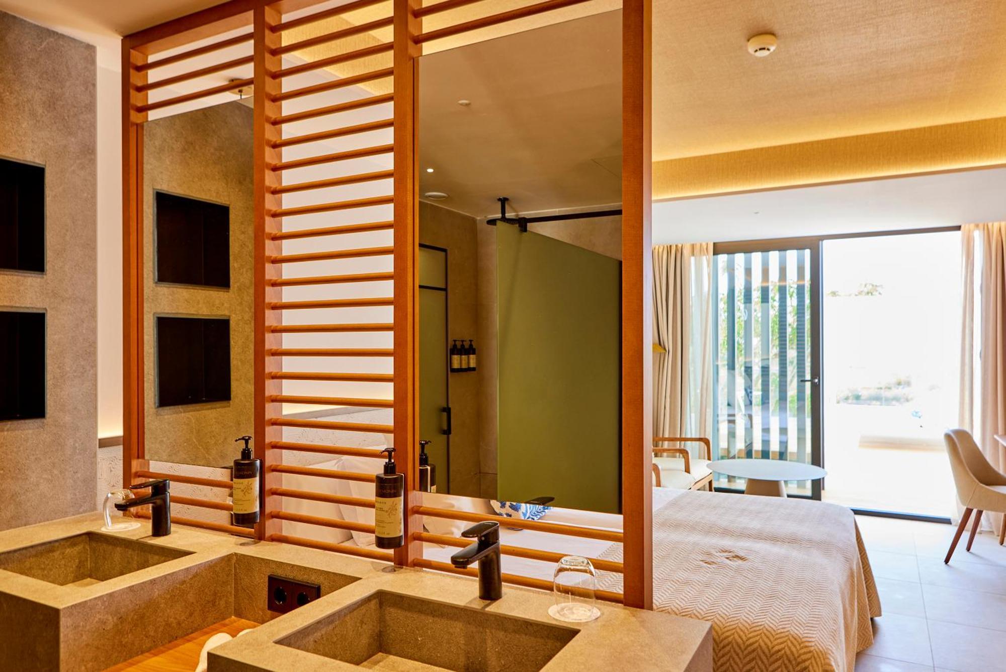 Junior Suite Private Pool Side Sea View