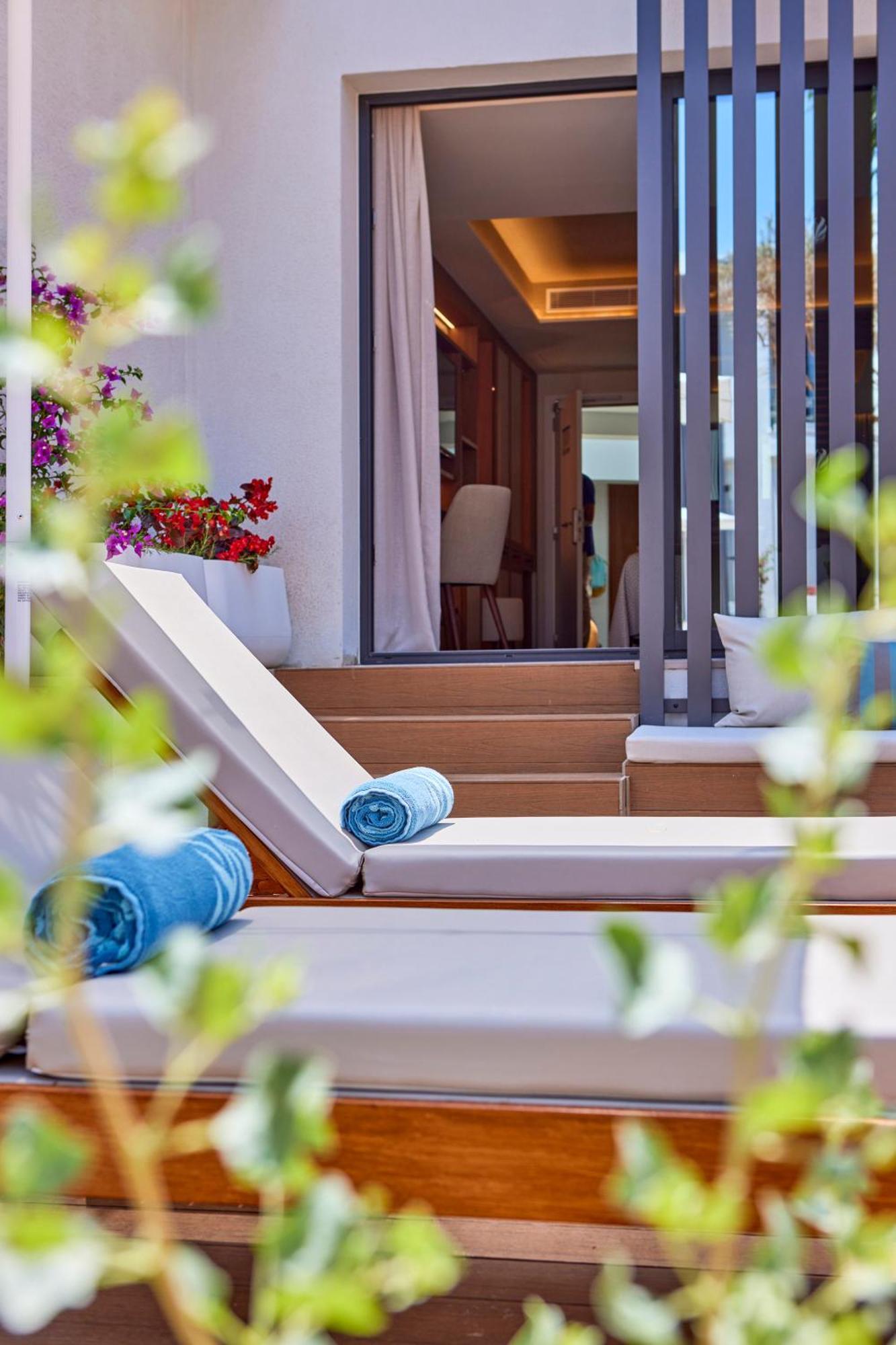 Junior Suite Sun Deck