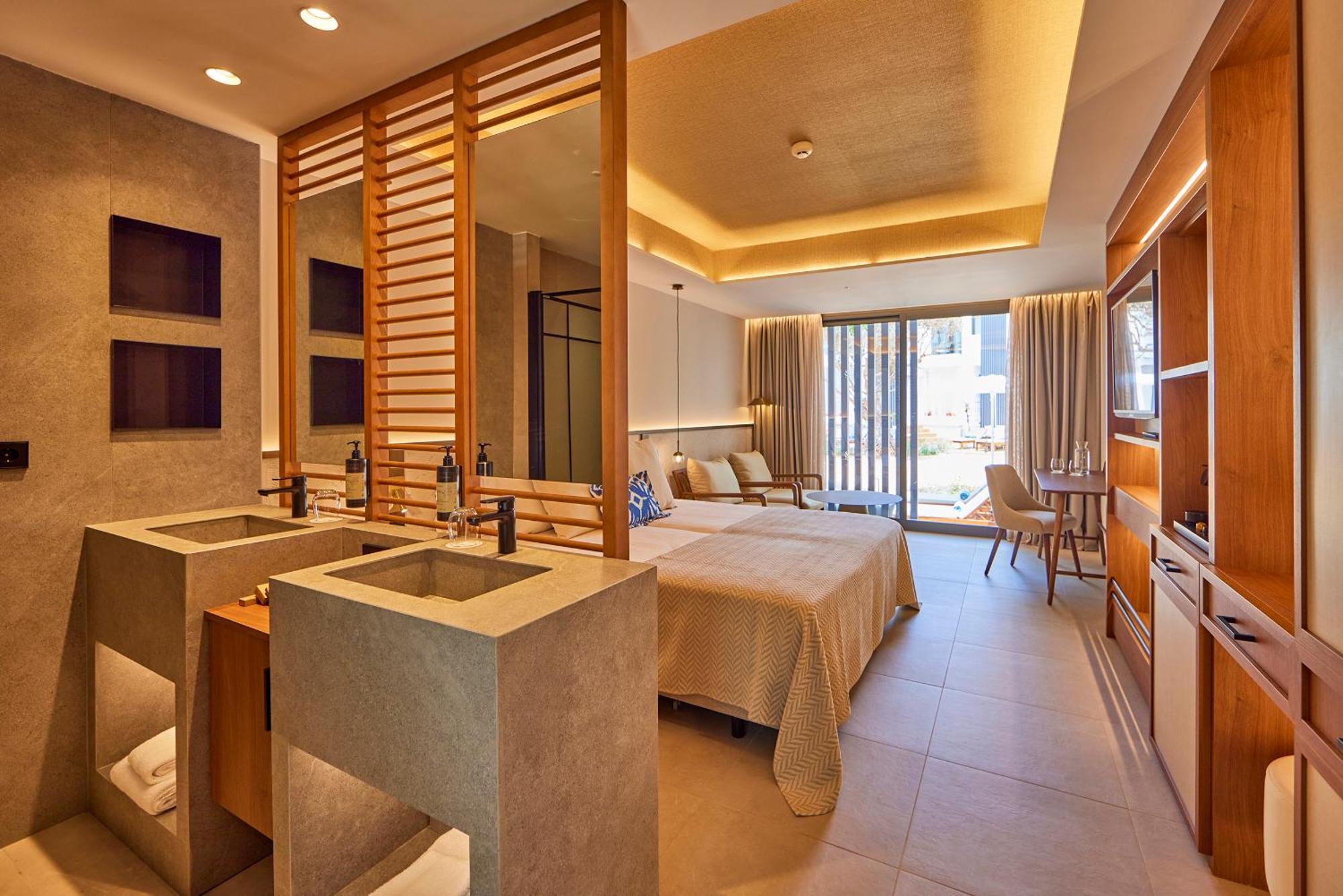 Junior Suite Sun Deck