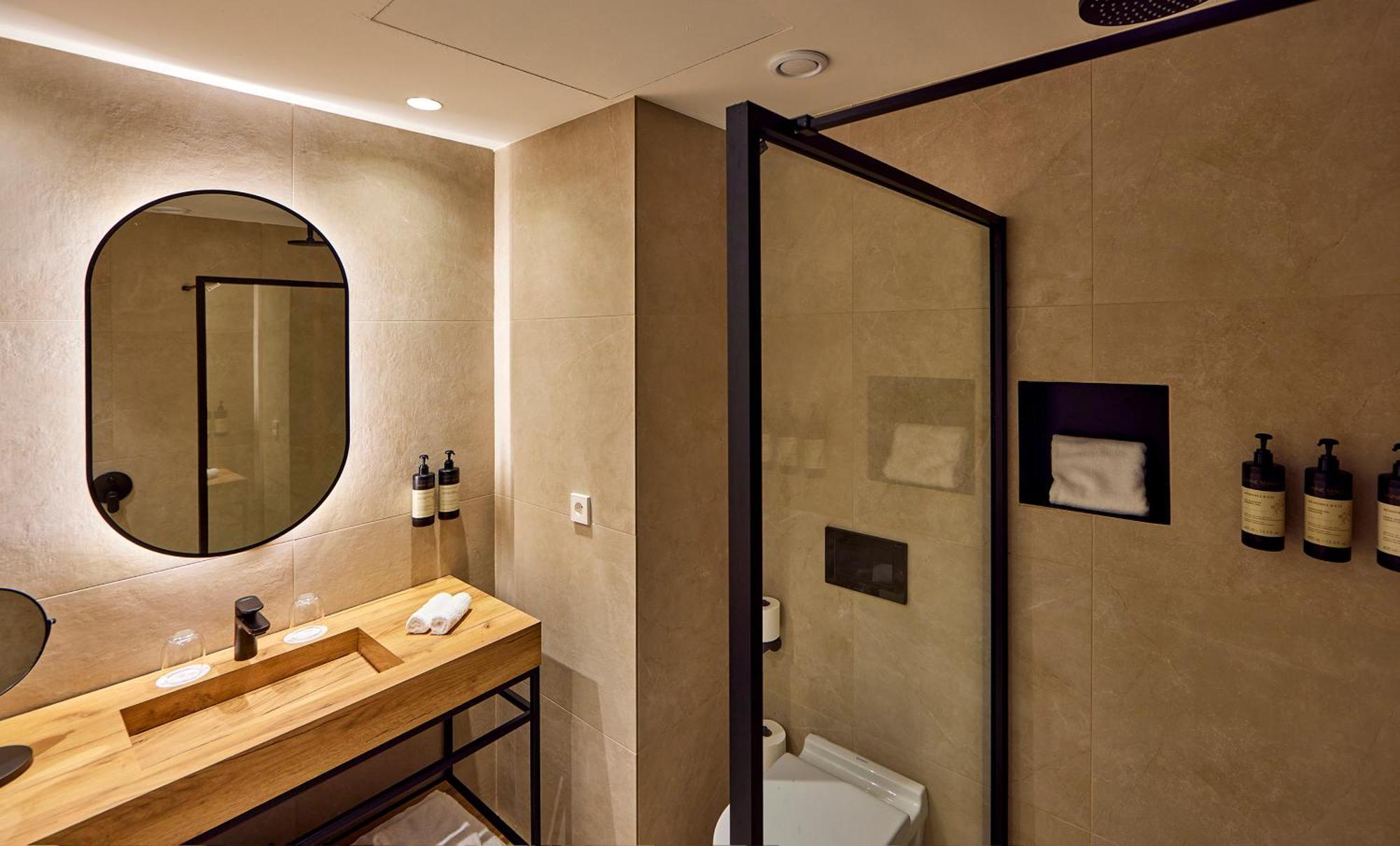 Single Room,1554815356:JPEG