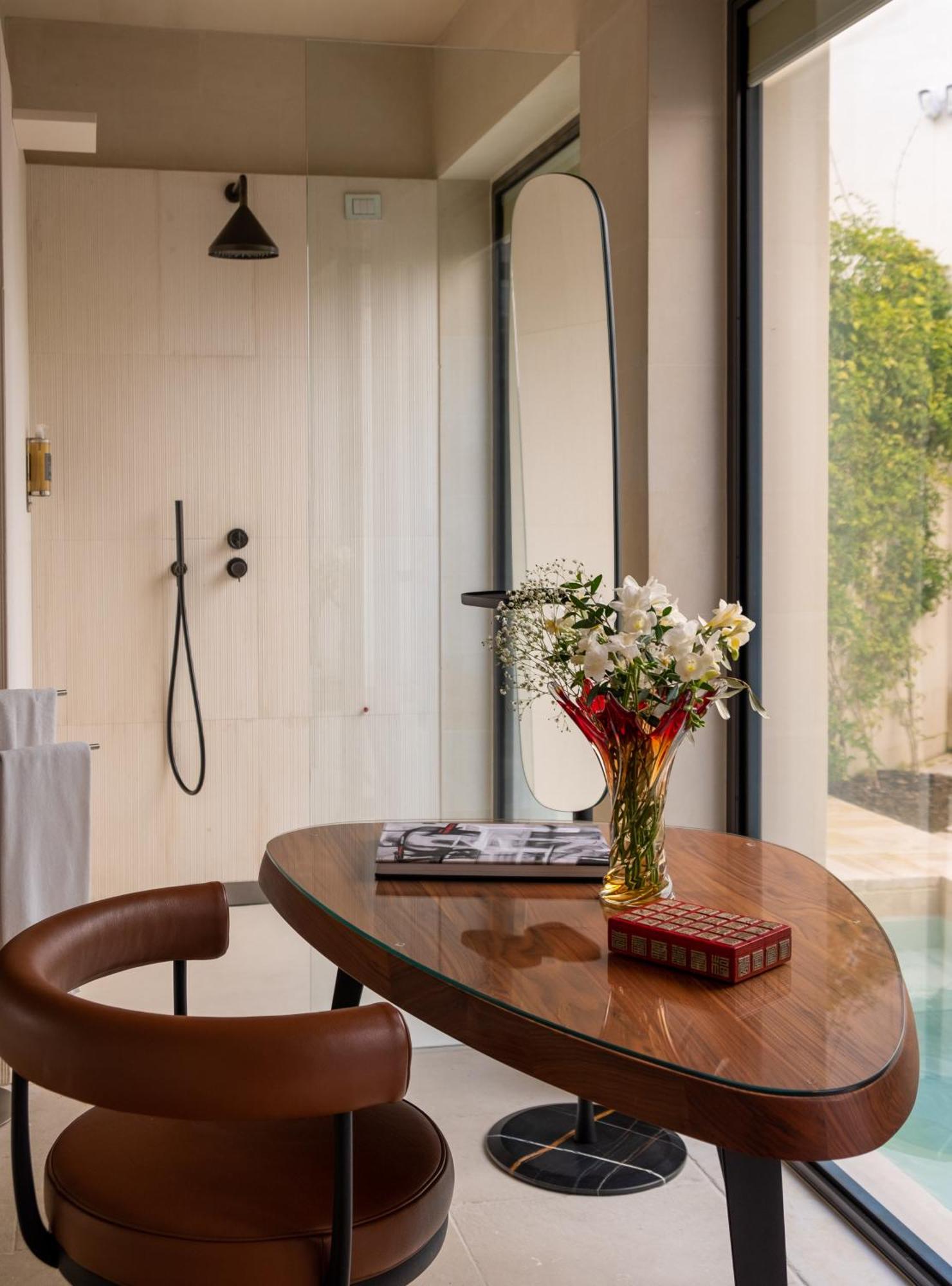 Pool Suite à Coté Annex Building