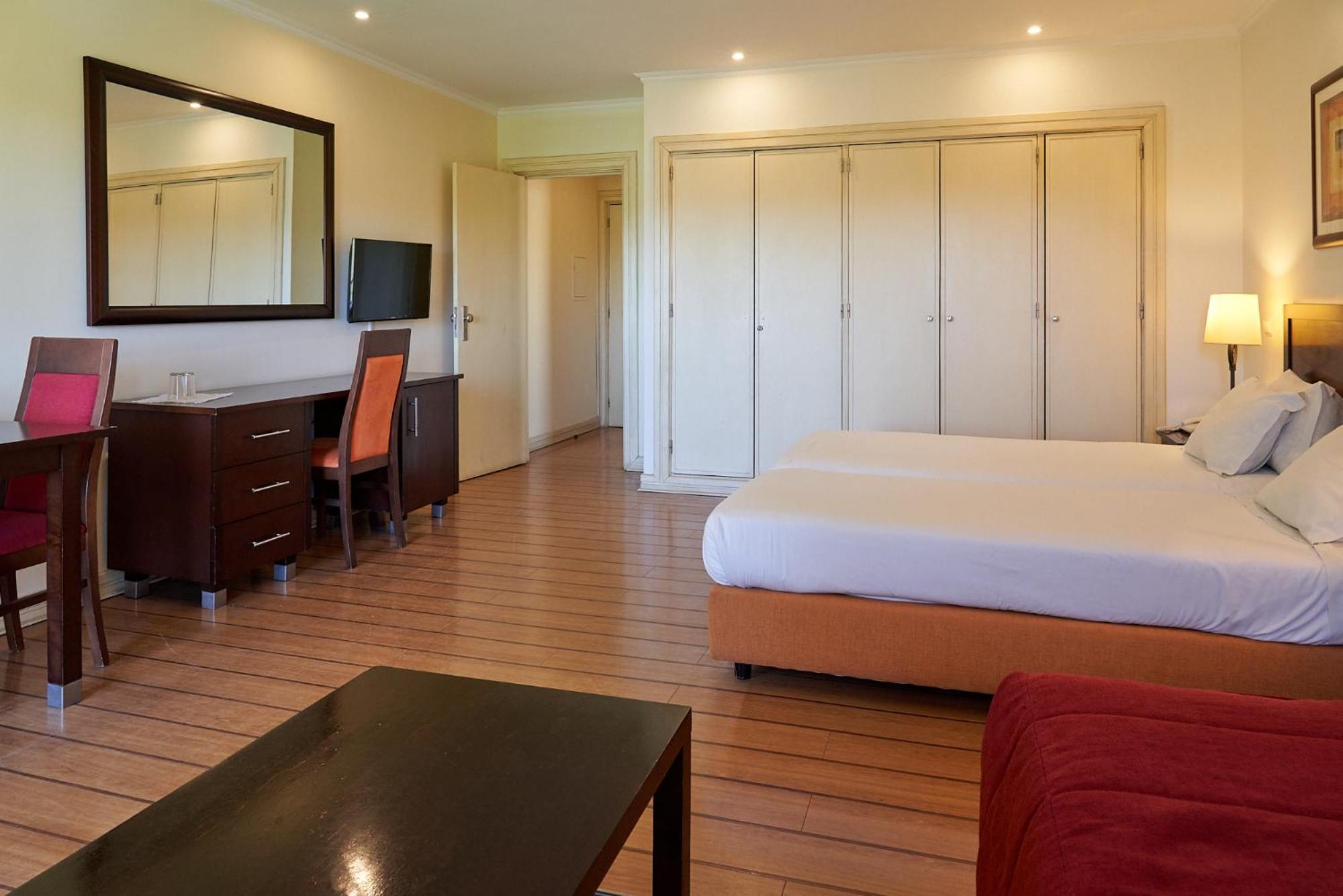 Suite Júnior com Vista Jardim
