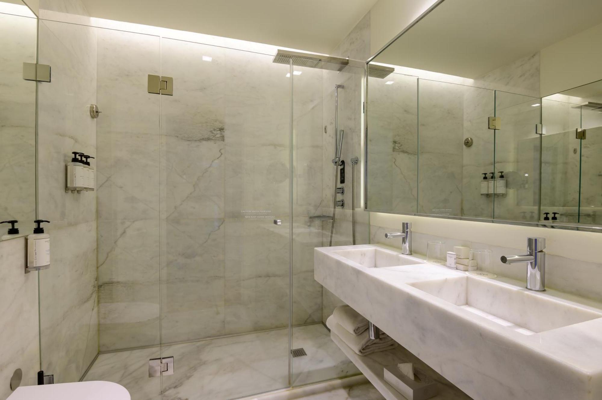 Classic Double or Twin Room City View