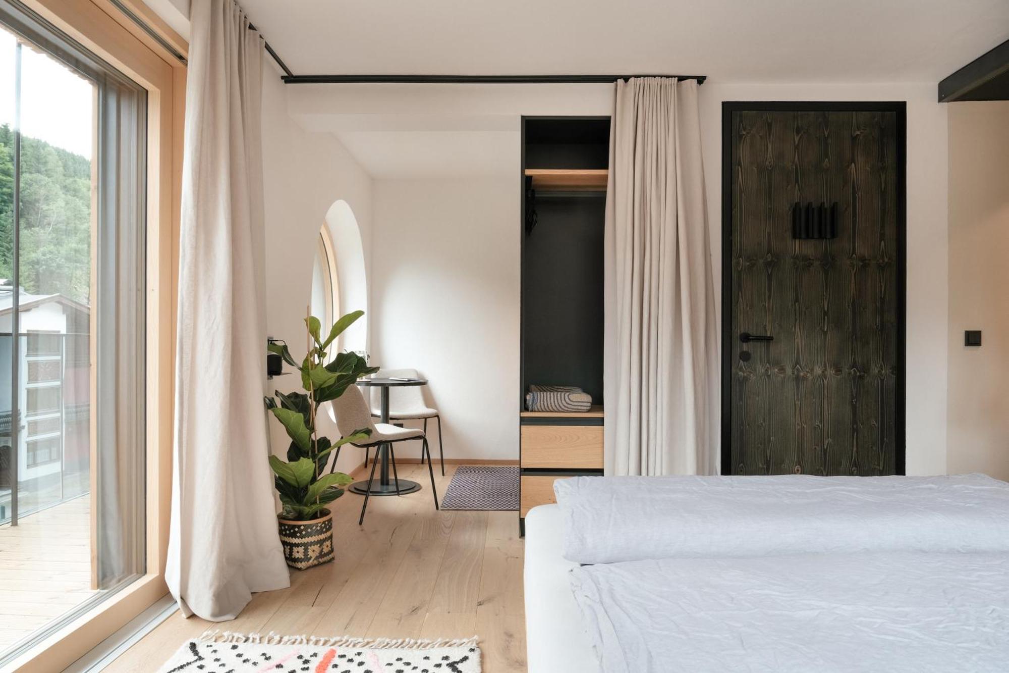 Deluxe Double Room Balcony