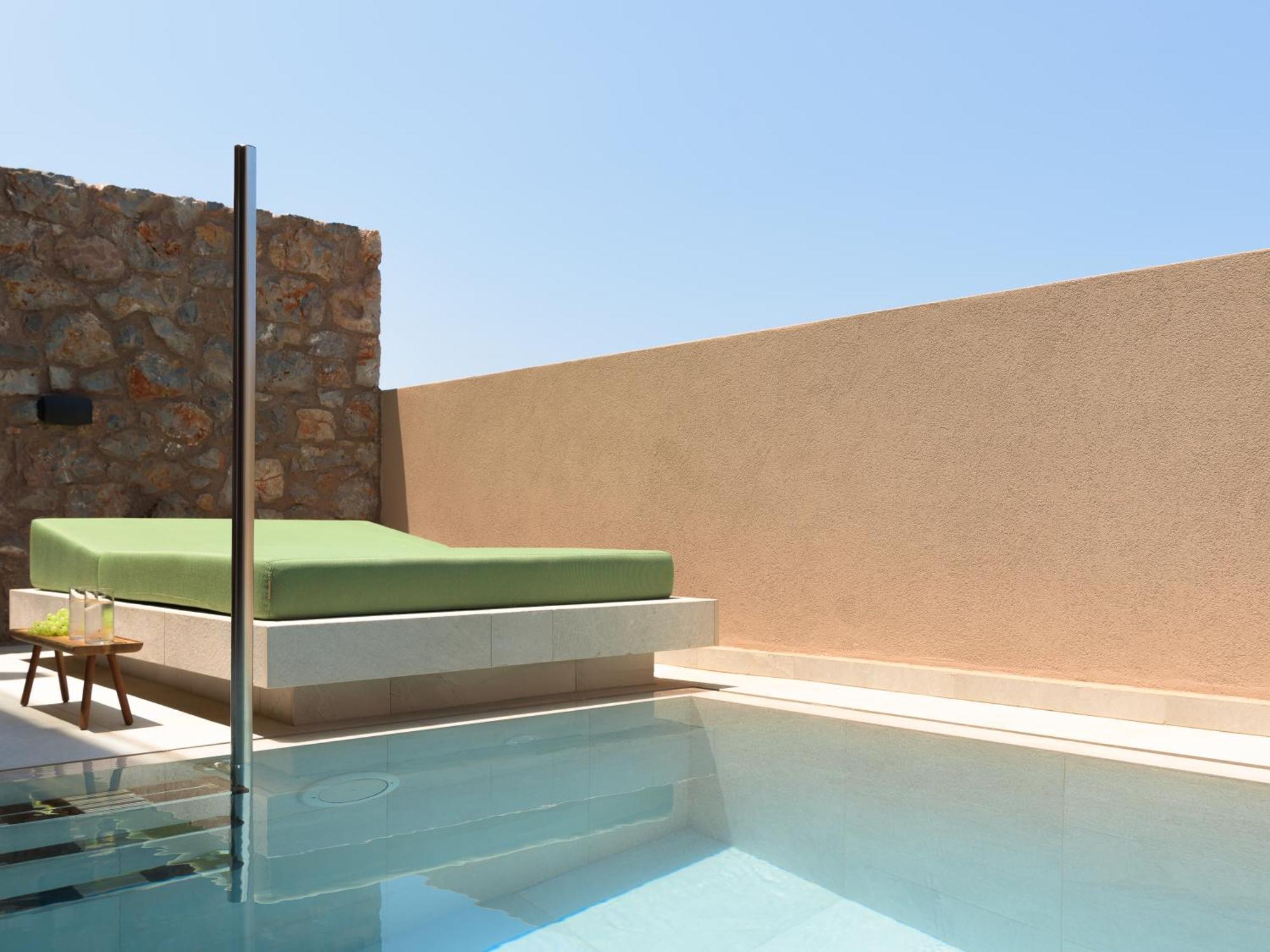 One-Bedroom Suite Private Pool