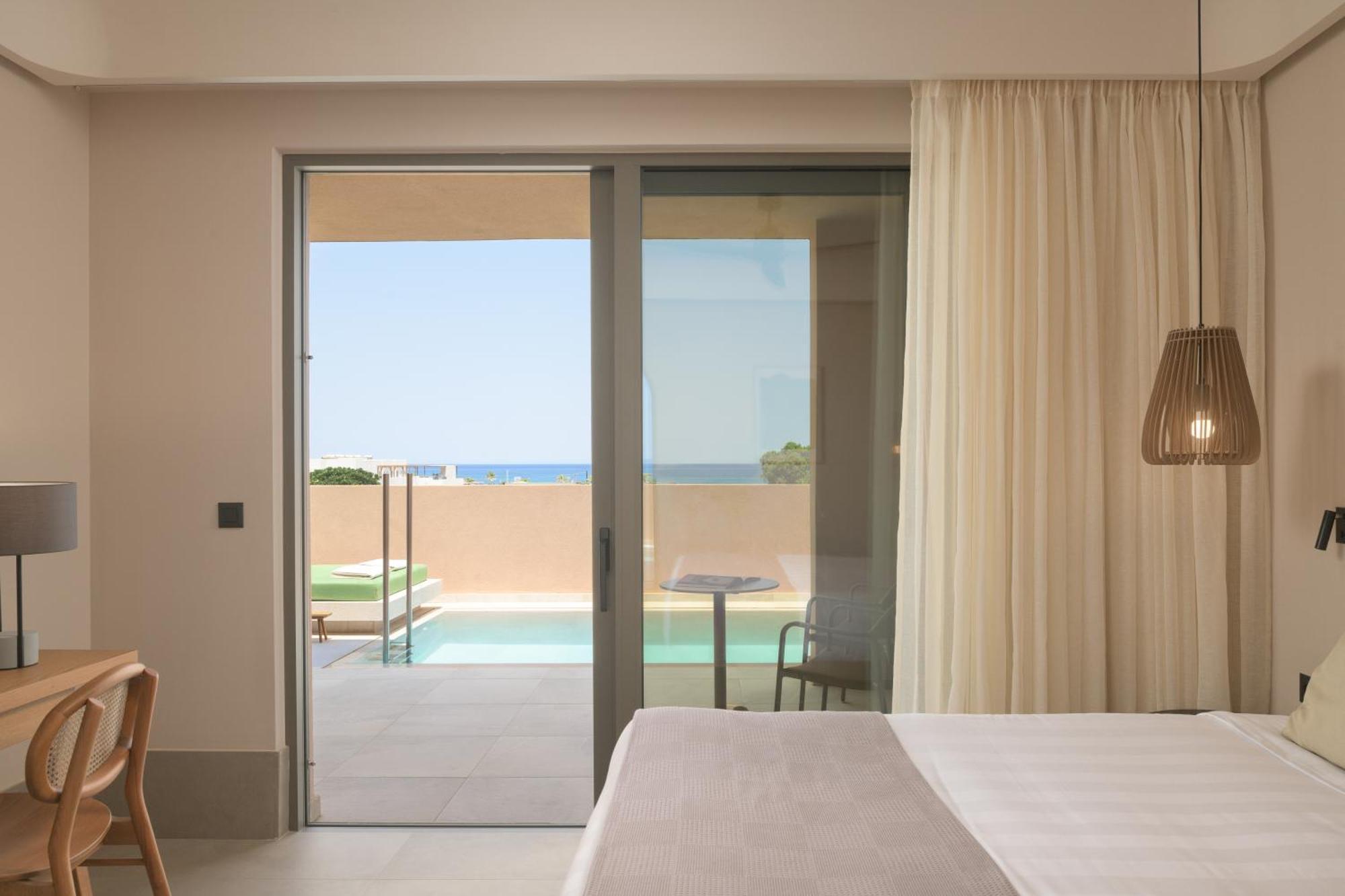 One-Bedroom Suite Private Pool