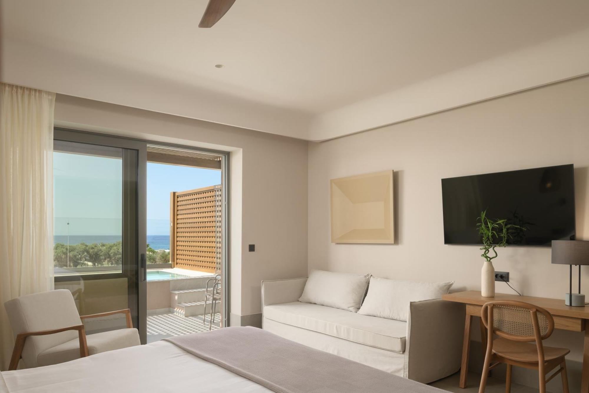 Junior Suite Private Pool Sea View