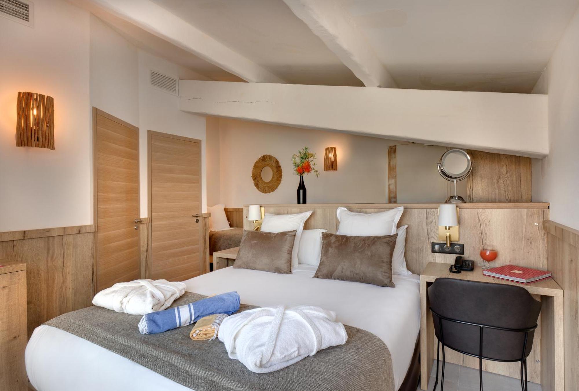 Superior Triple Room Terrace
