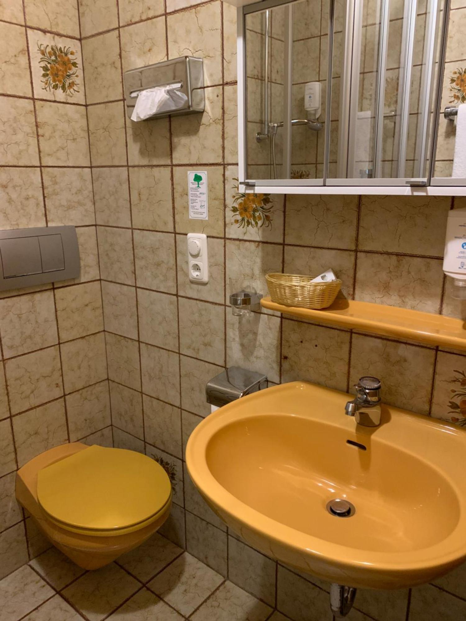 Single Room Basic