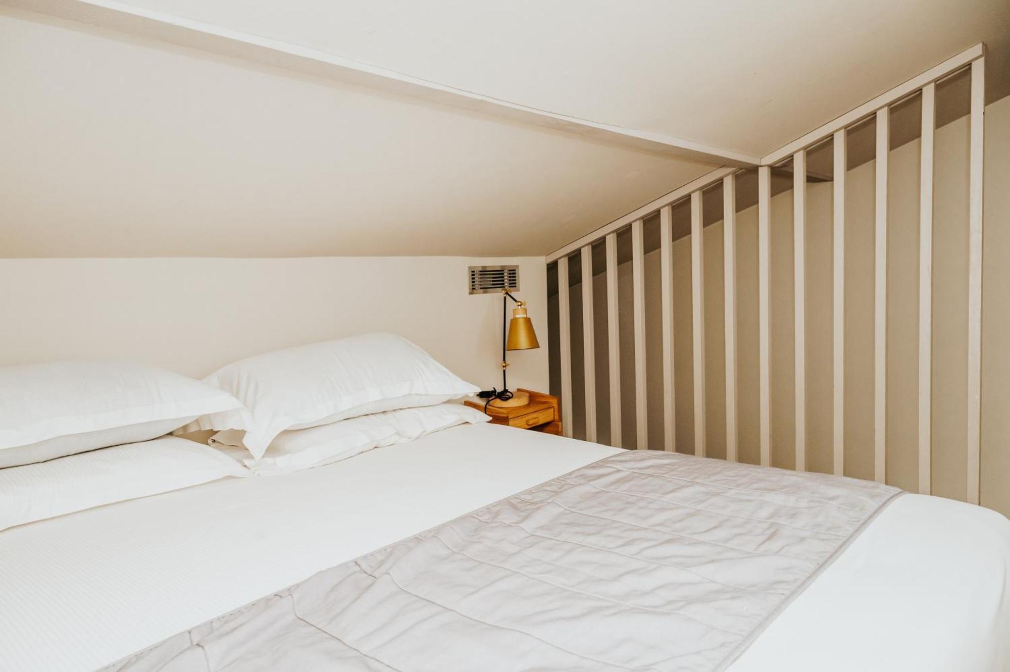 One-Bedroom Apartment 2