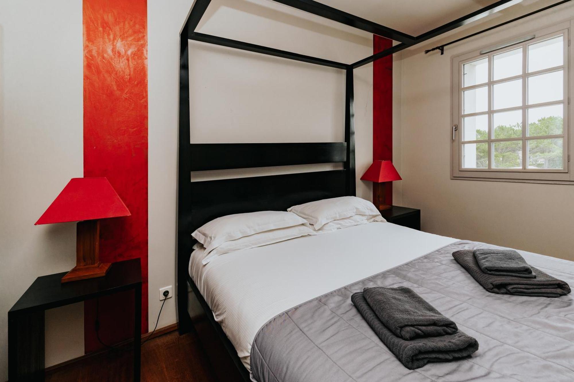 One-Bedroom Apartment 2
