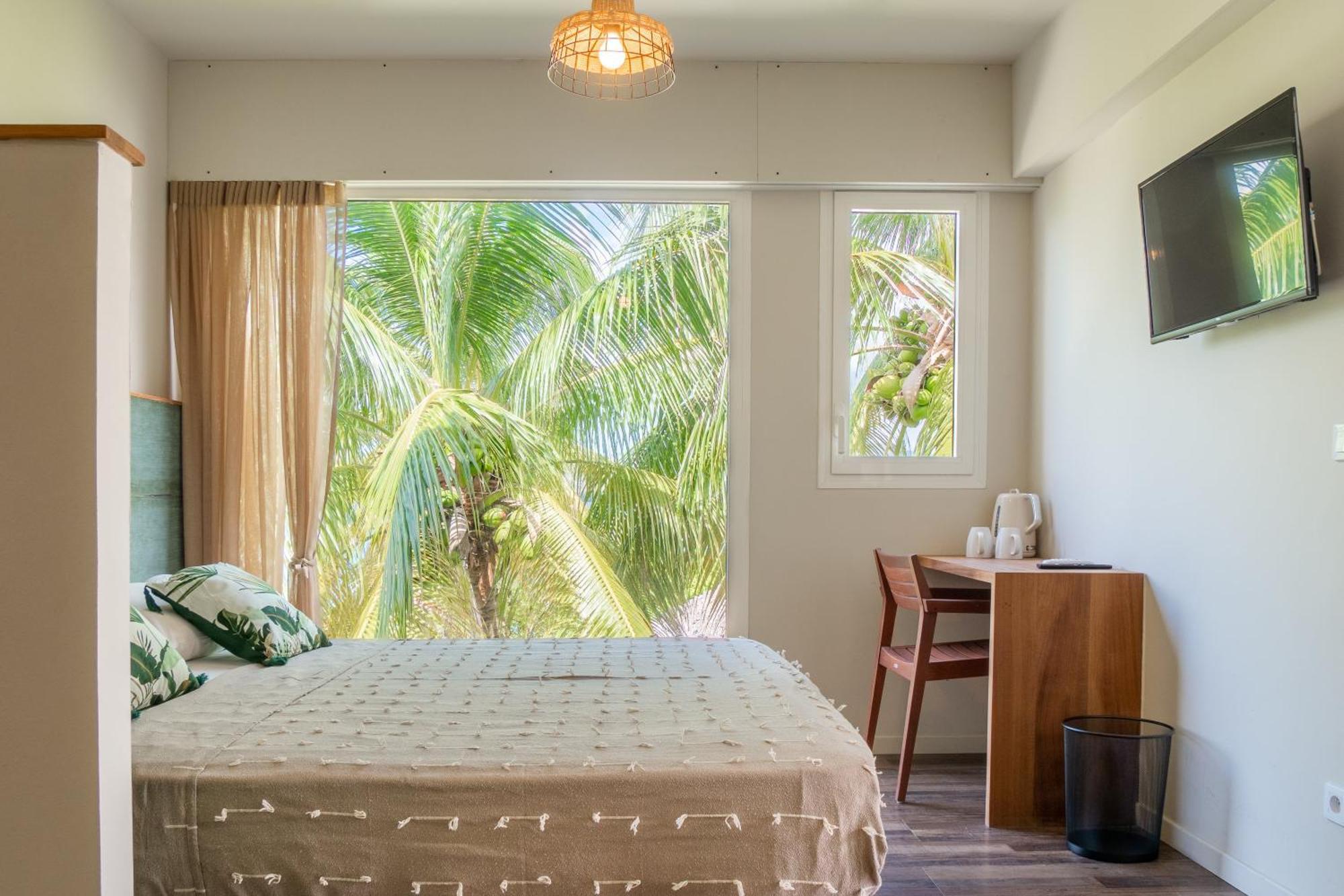 Deluxe Room Sea View